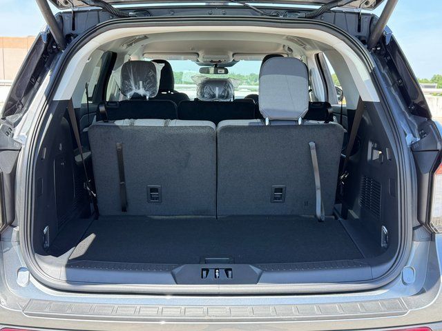 New 2026 Carbonized Gray Metallic Ford Active image 11