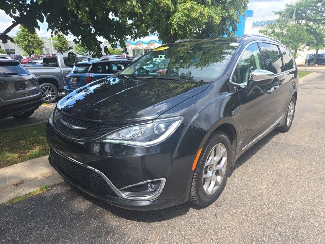 2019 Chrysler Pacifica Limited FWD
