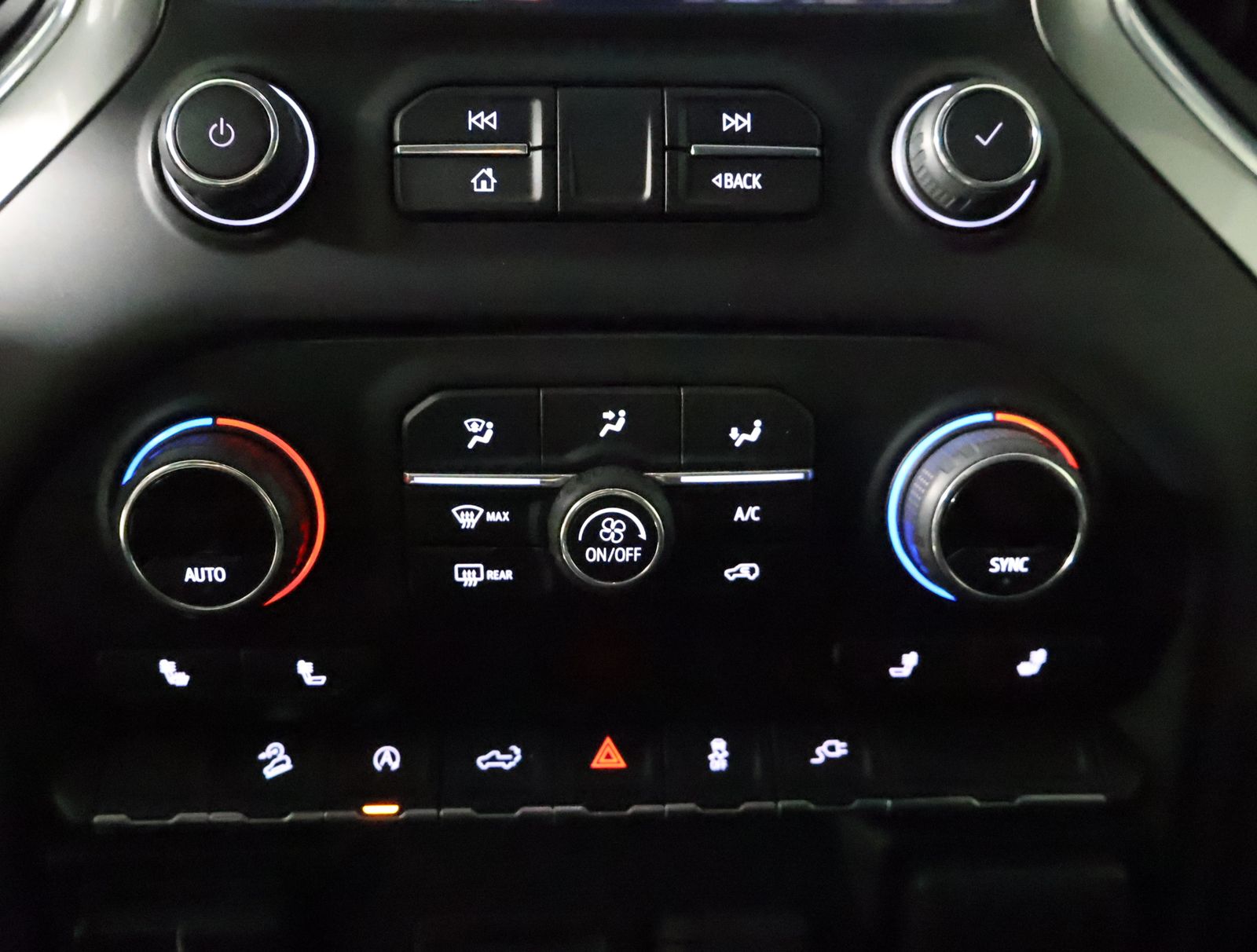 2020 Chevrolet Silverado 1500 LT photo