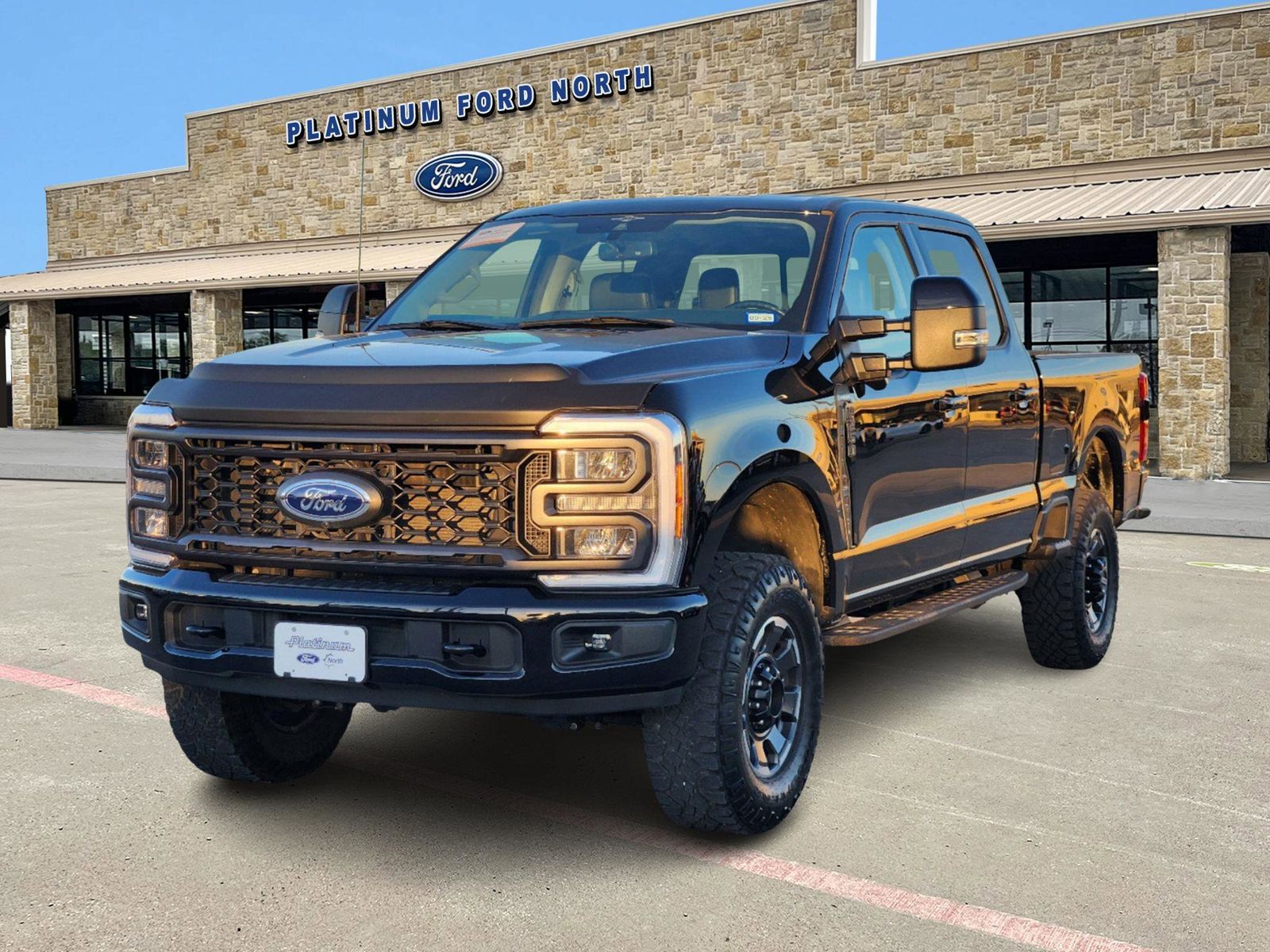 2023 Ford F-250SD Lariat 2