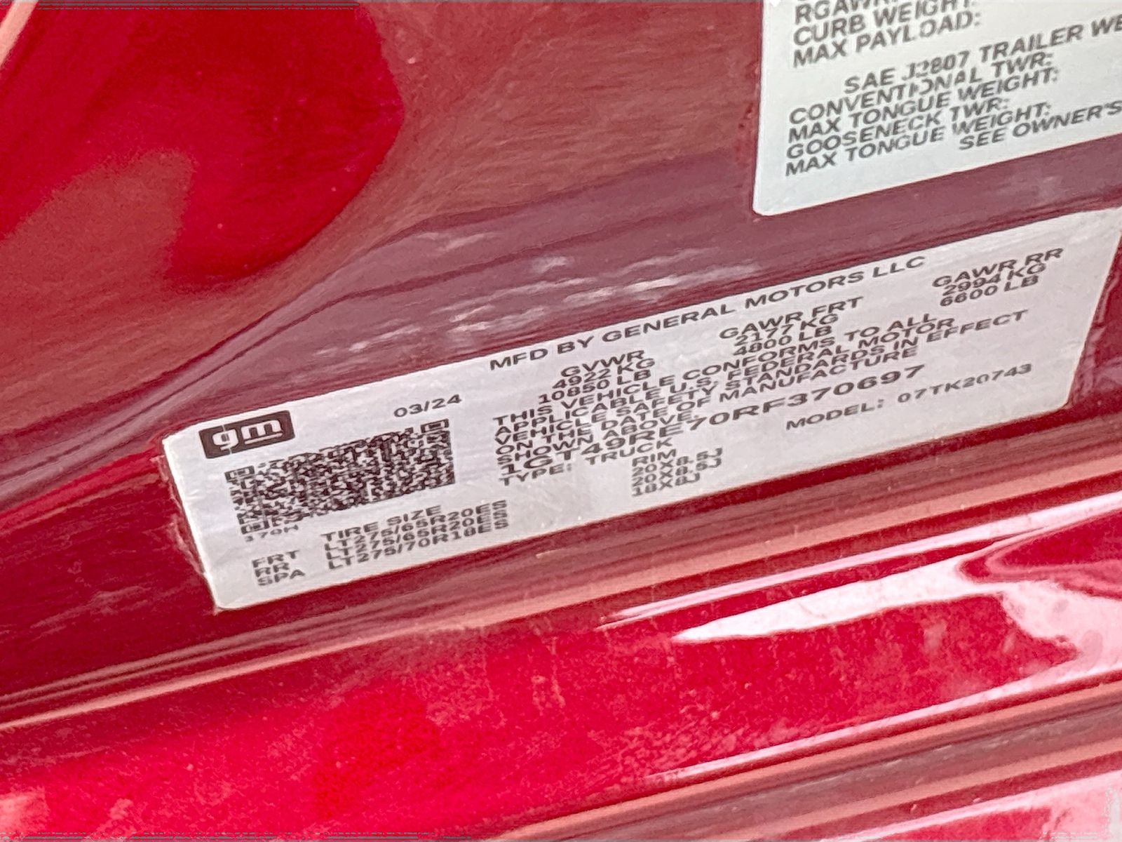 Used 2024 Red GMC Denali image 32