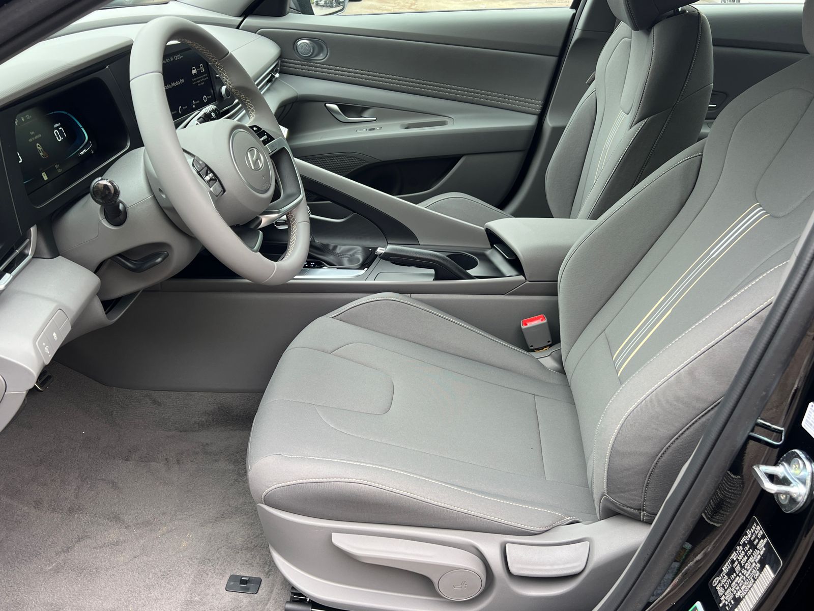 New 2026 Black HYUNDAI SEL Sport image 10