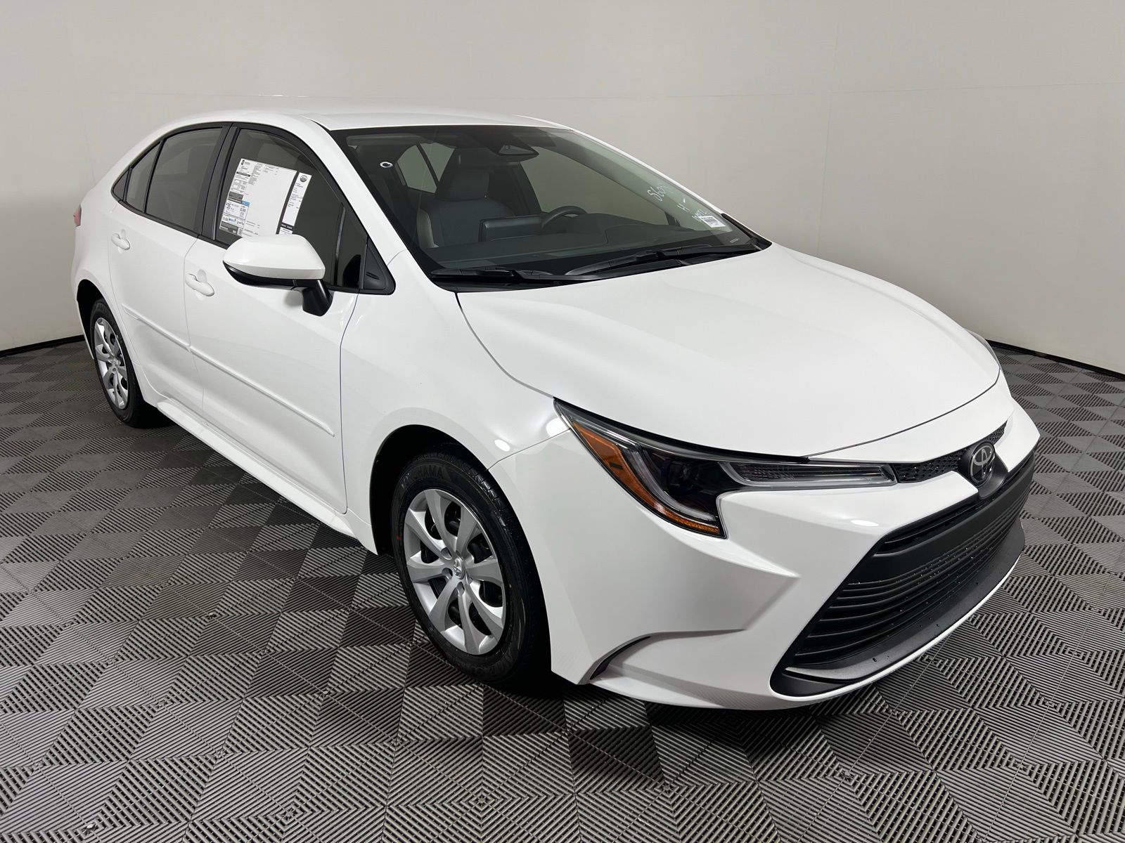 2025 Toyota Corolla LE 3