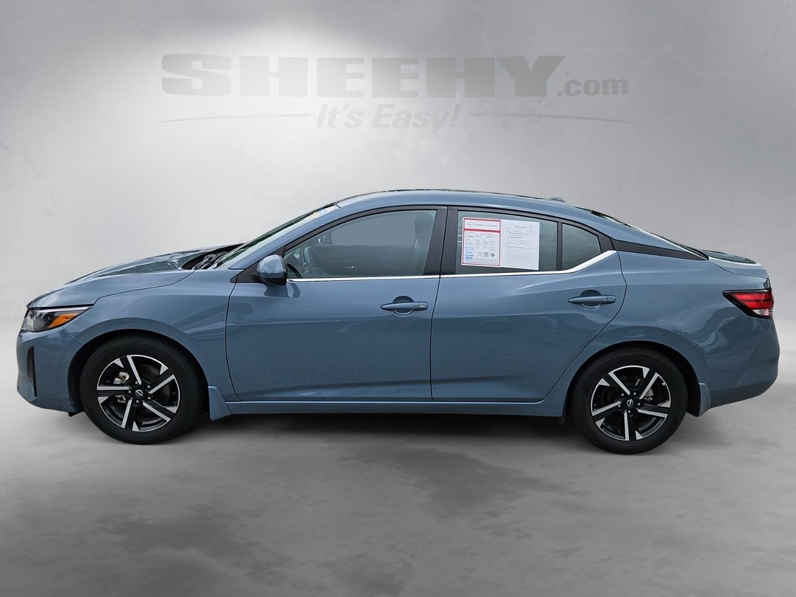 Used 2025 Gray Nissan SV image 15