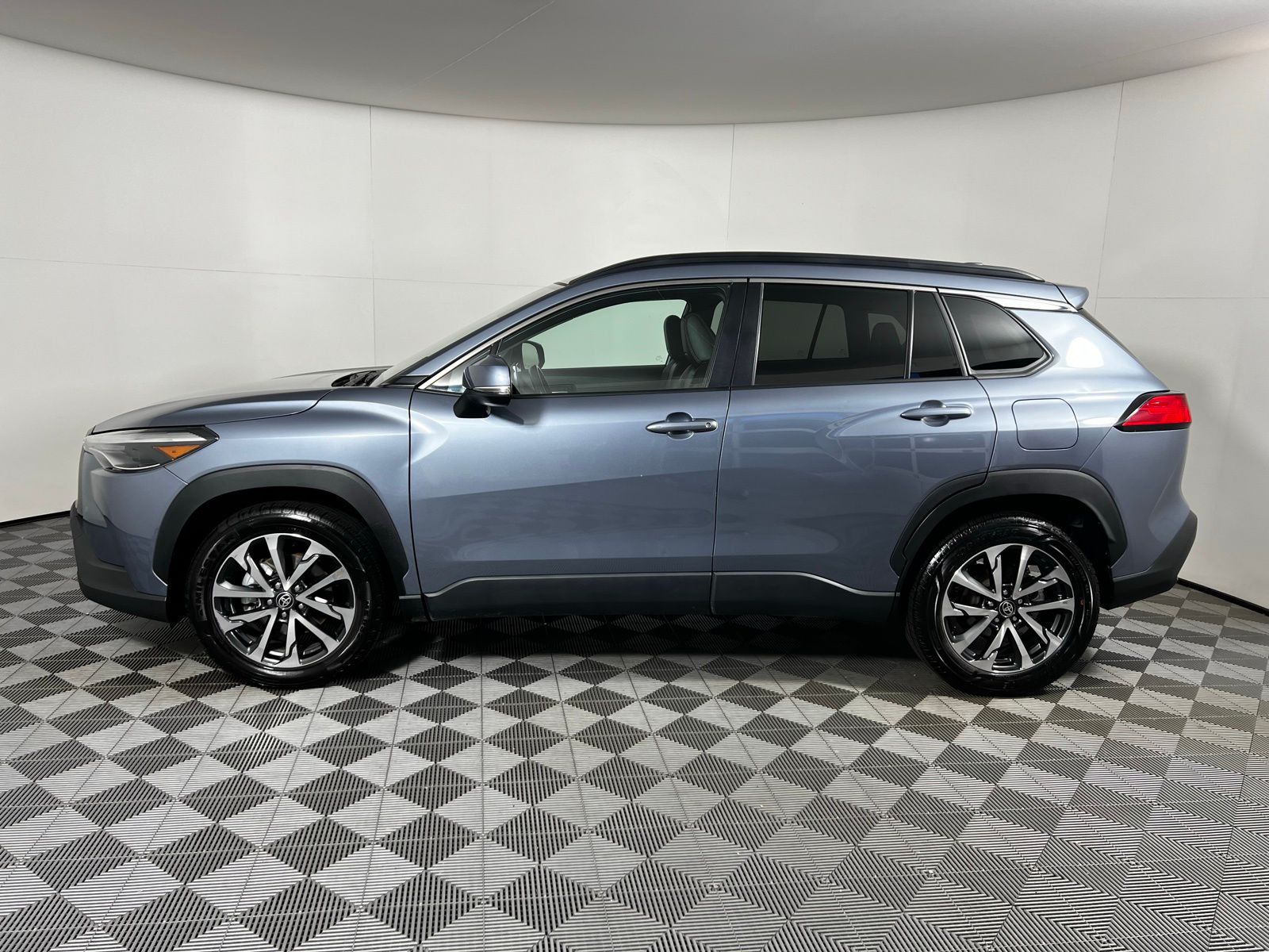 Thumbnail: 2024 Toyota Corolla Cross - 8