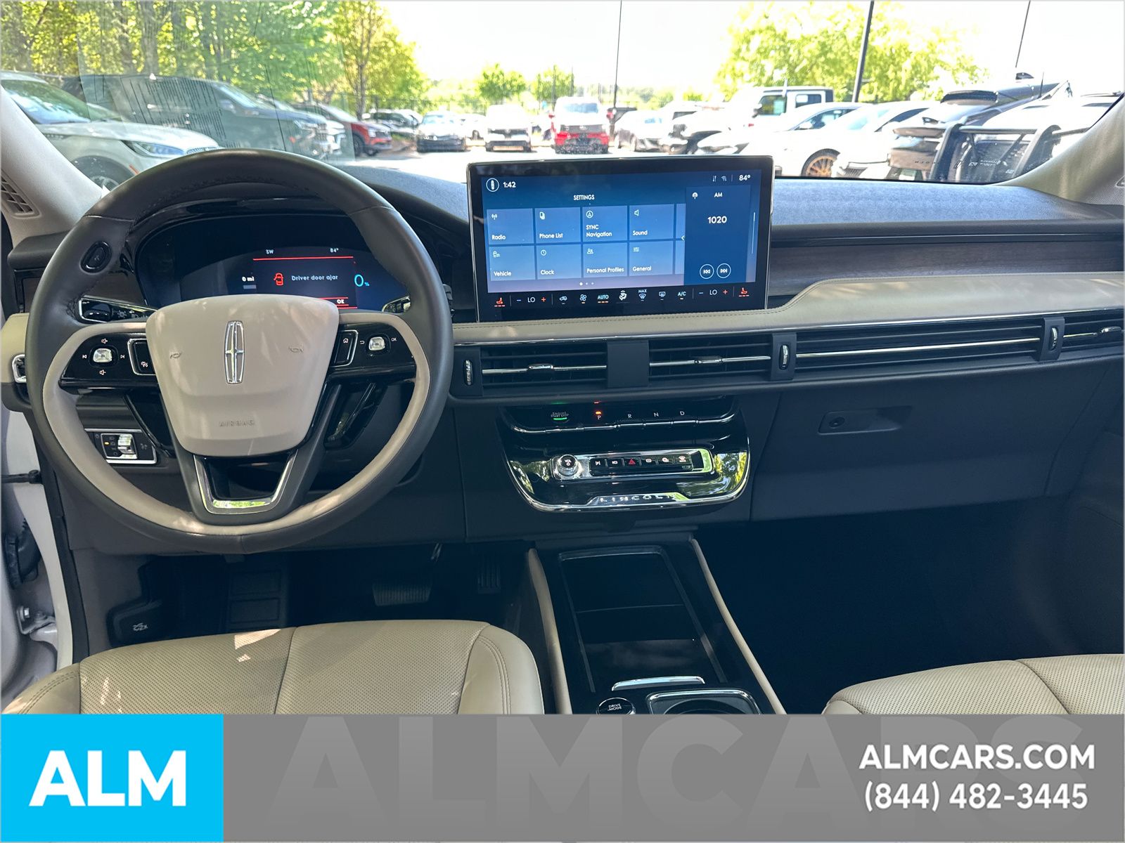 Used 2024 White Lincoln Grand Touring image 16