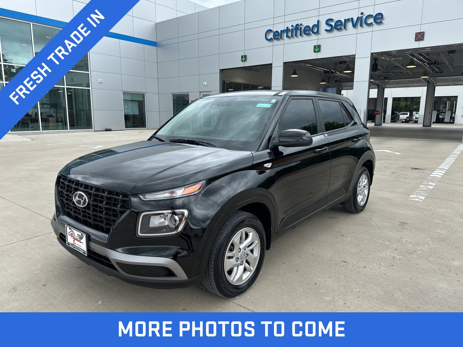 Onyx Black 2025 Hyundai Venue SE FWD SUV / Crossover Front-Wheel Drive Continuously Variable Transmission