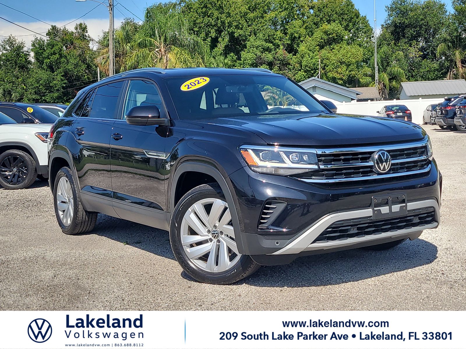 2023 Volkswagen Atlas Cross Sport SE 4Motion with Technology