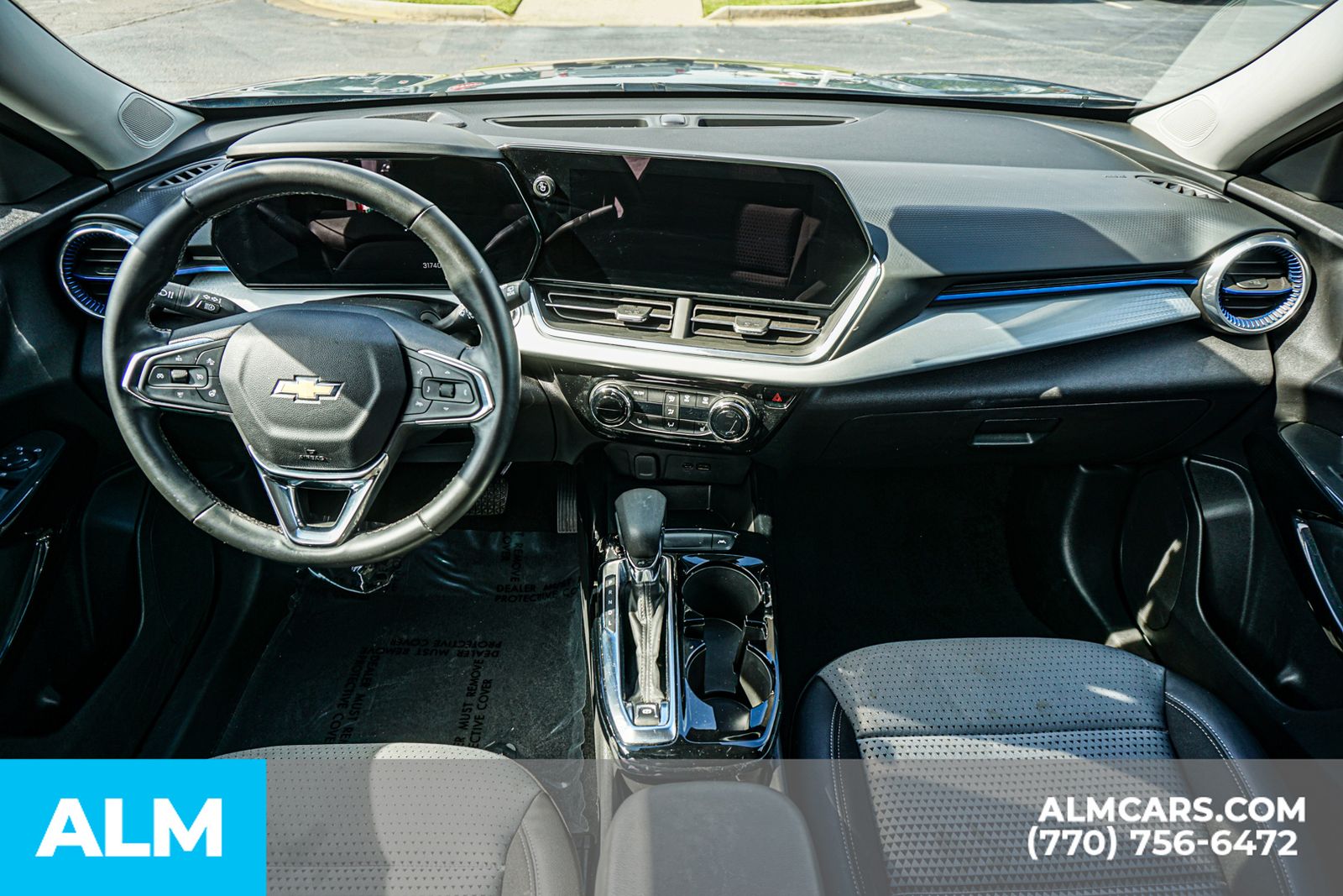 Used 2025 Gray Chevrolet LT image 28