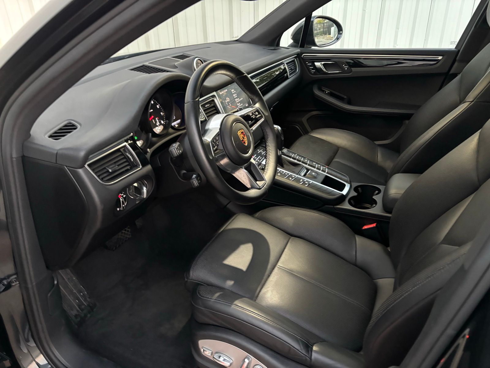 Used Car 2017 Porsche Macan  Base For Sale Under $25,000 In Austin, Texas