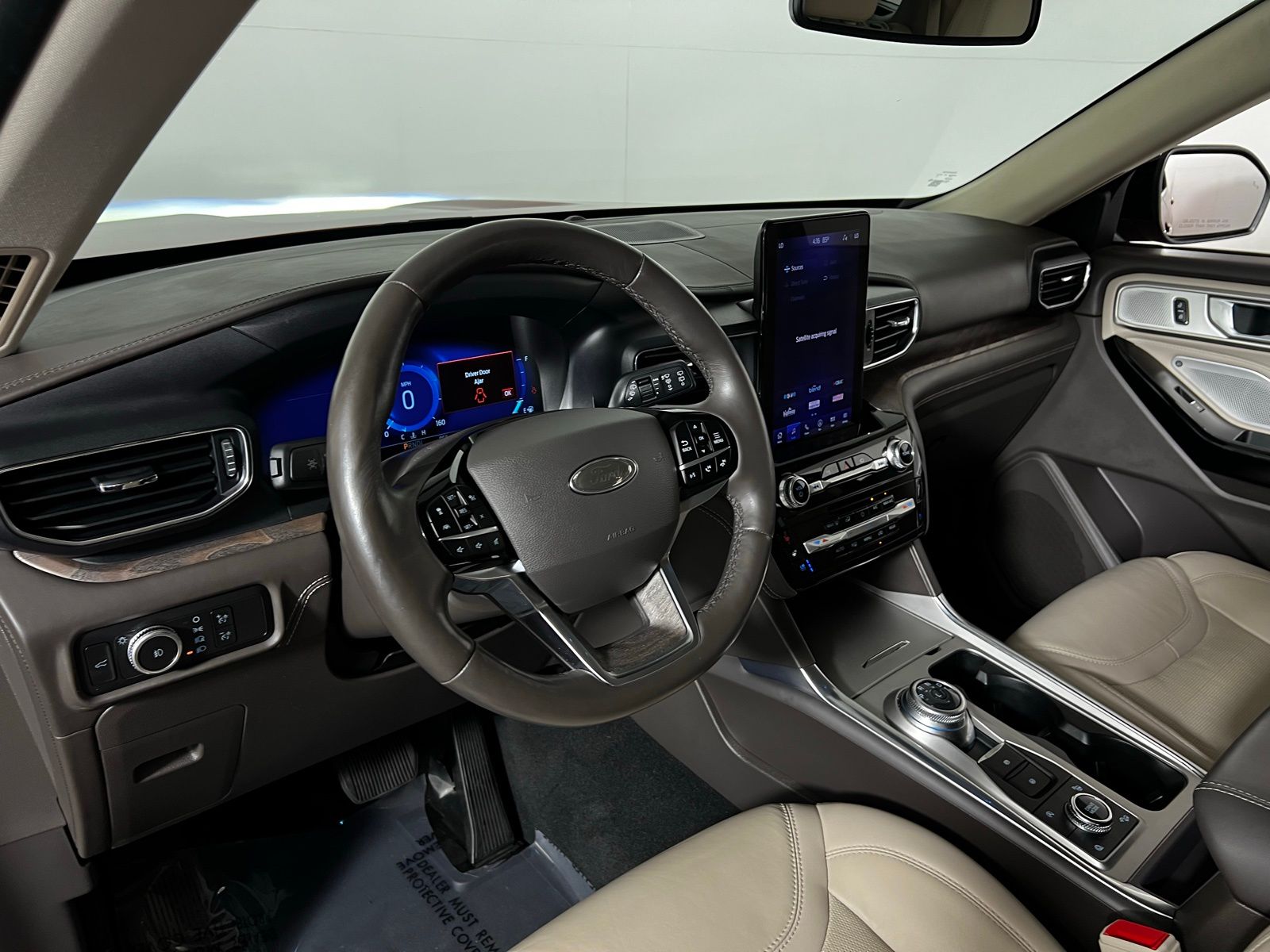 Thumbnail: 2022 Ford Explorer - 12