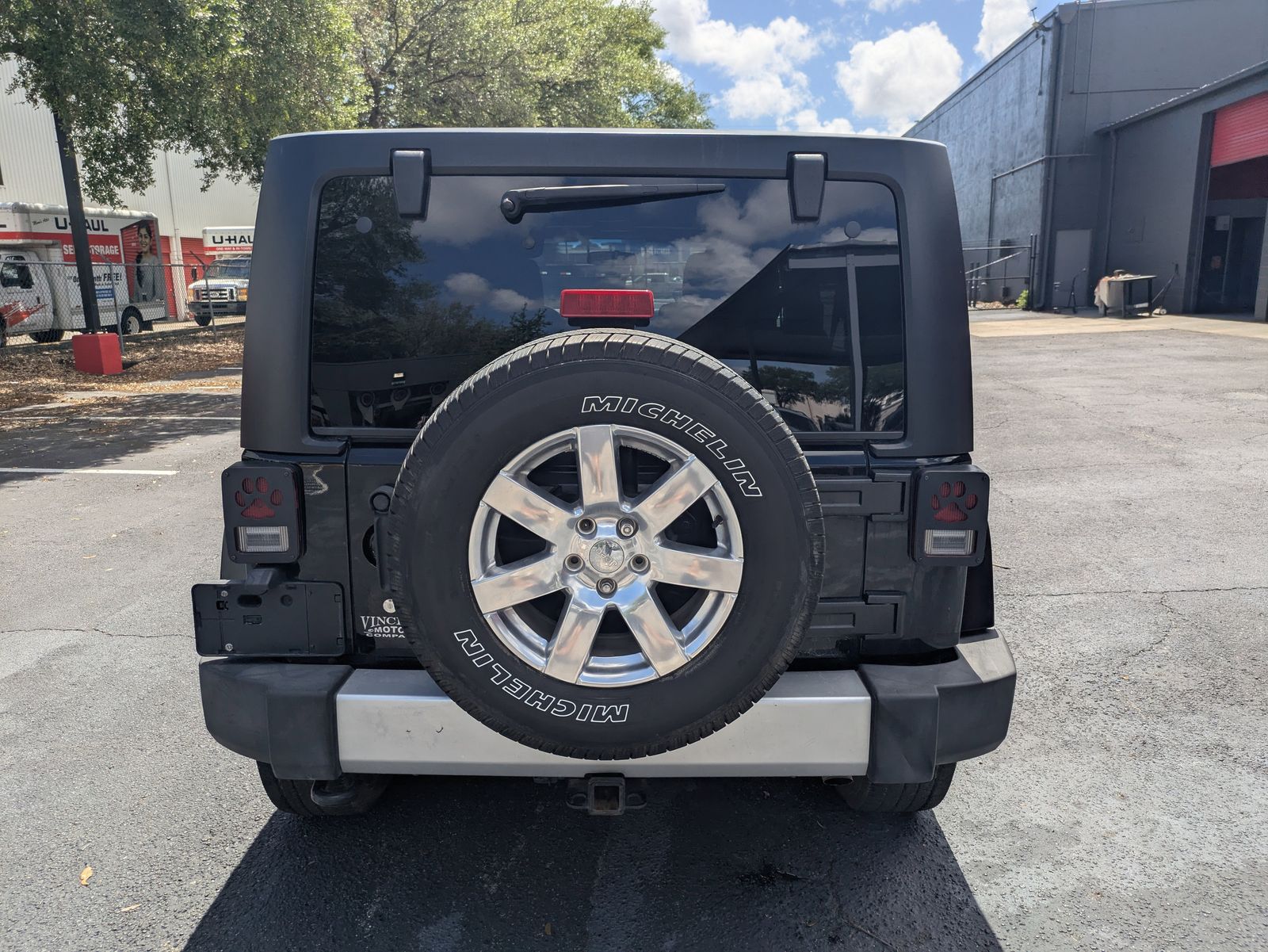 View vehicle photo 4