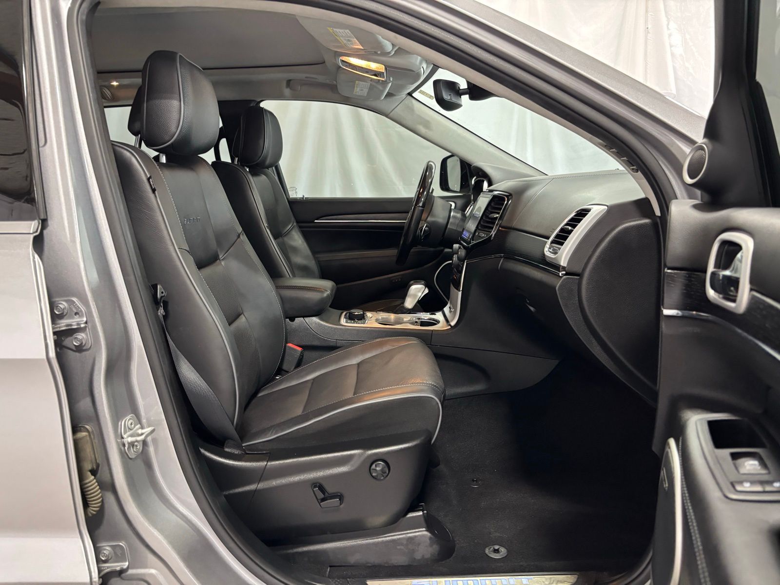 Used Car 2020 Jeep Grand Cherokee  Summit For Sale In Austin, Texas