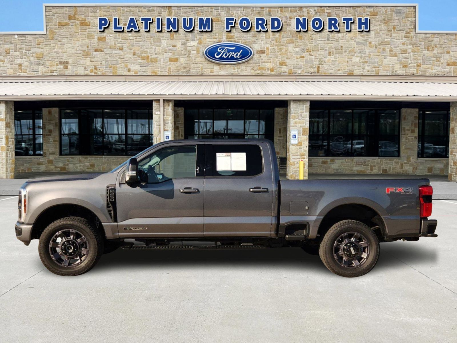 2024 Ford F-250SD Lariat 3