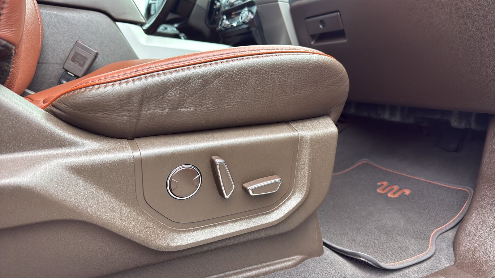 Used Car 2022 Ford F-450sd  King Ranch For Sale Under $70,000 In Austin, Texas