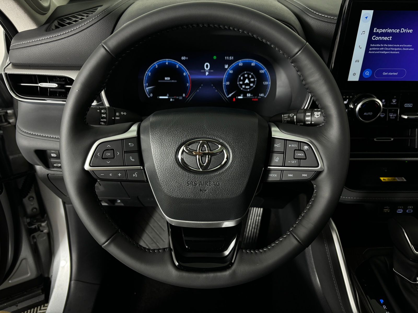 Thumbnail: 2025 Toyota Highlander - 13
