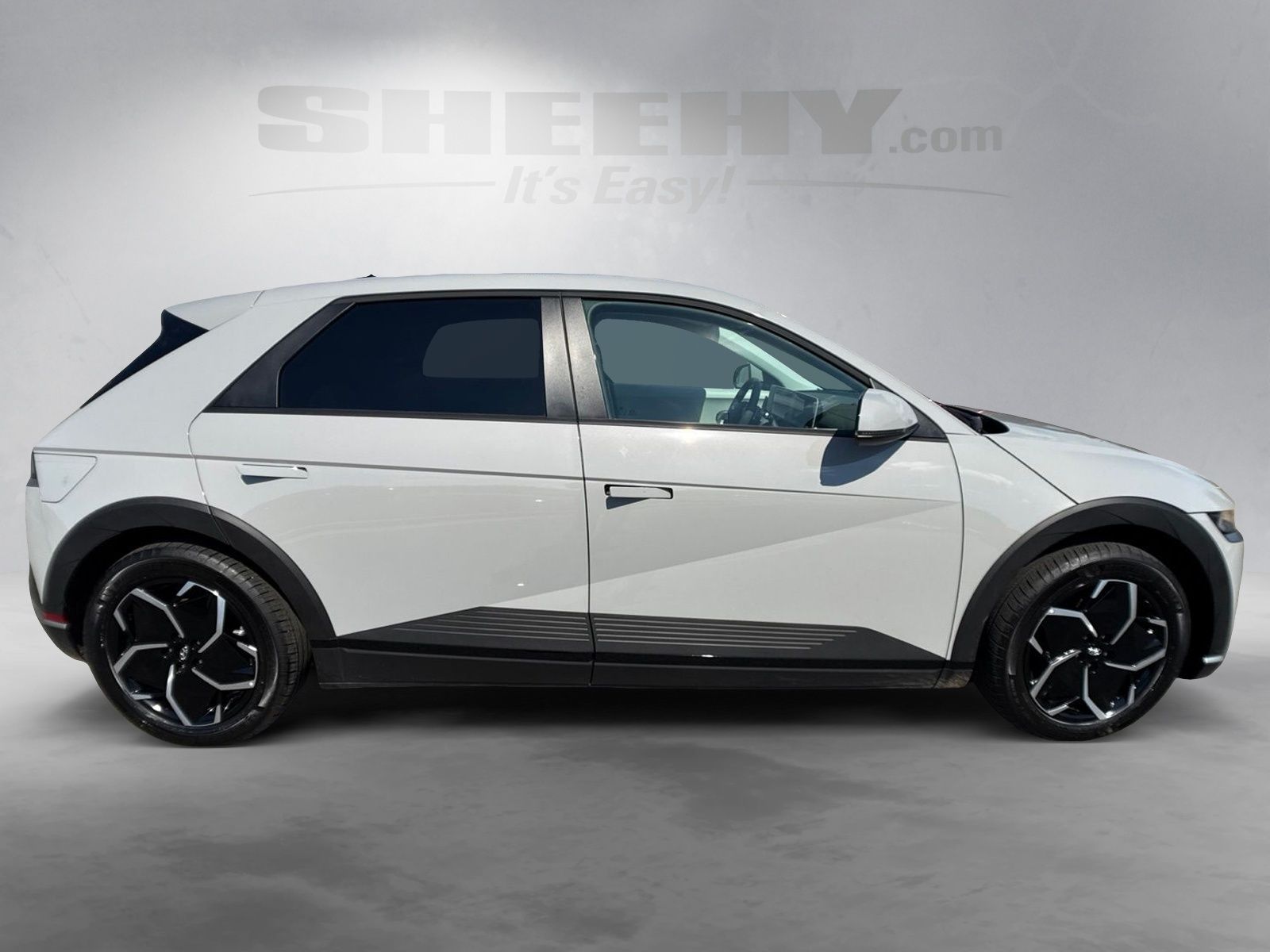 Used 2024 Gray Hyundai SEL image 10