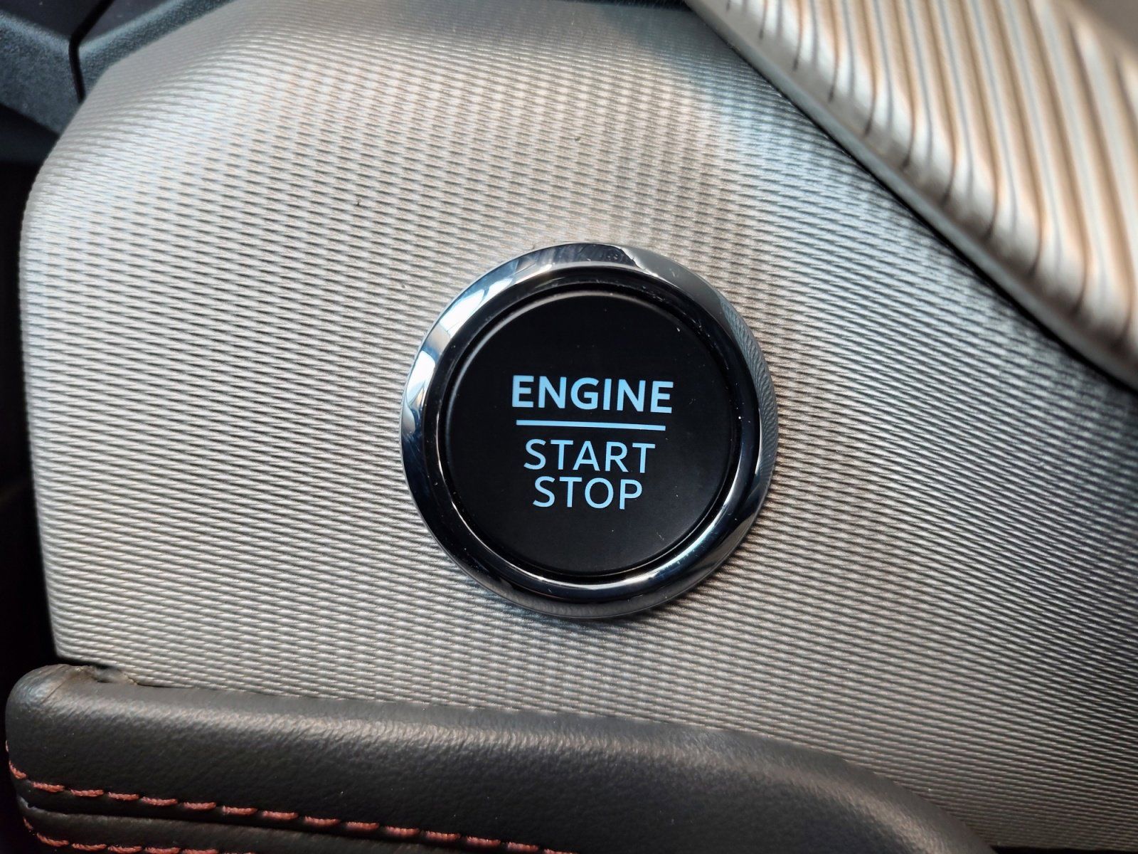 Used Car 2025 Ford Explorer  Active For Sale Under $35,000 In San Antonio, Texas