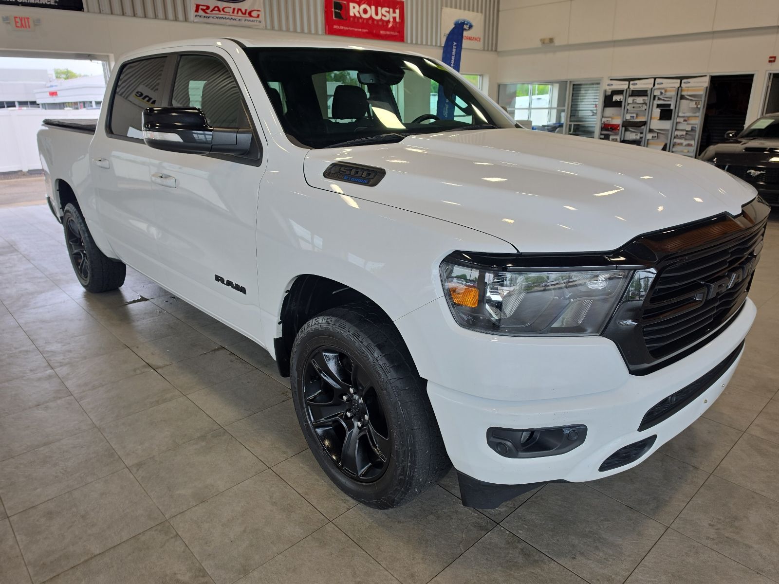 View vehicle photo 5