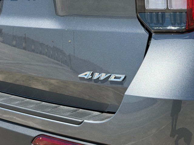 New 2026 Carbonized Gray Metallic Ford Active image 5