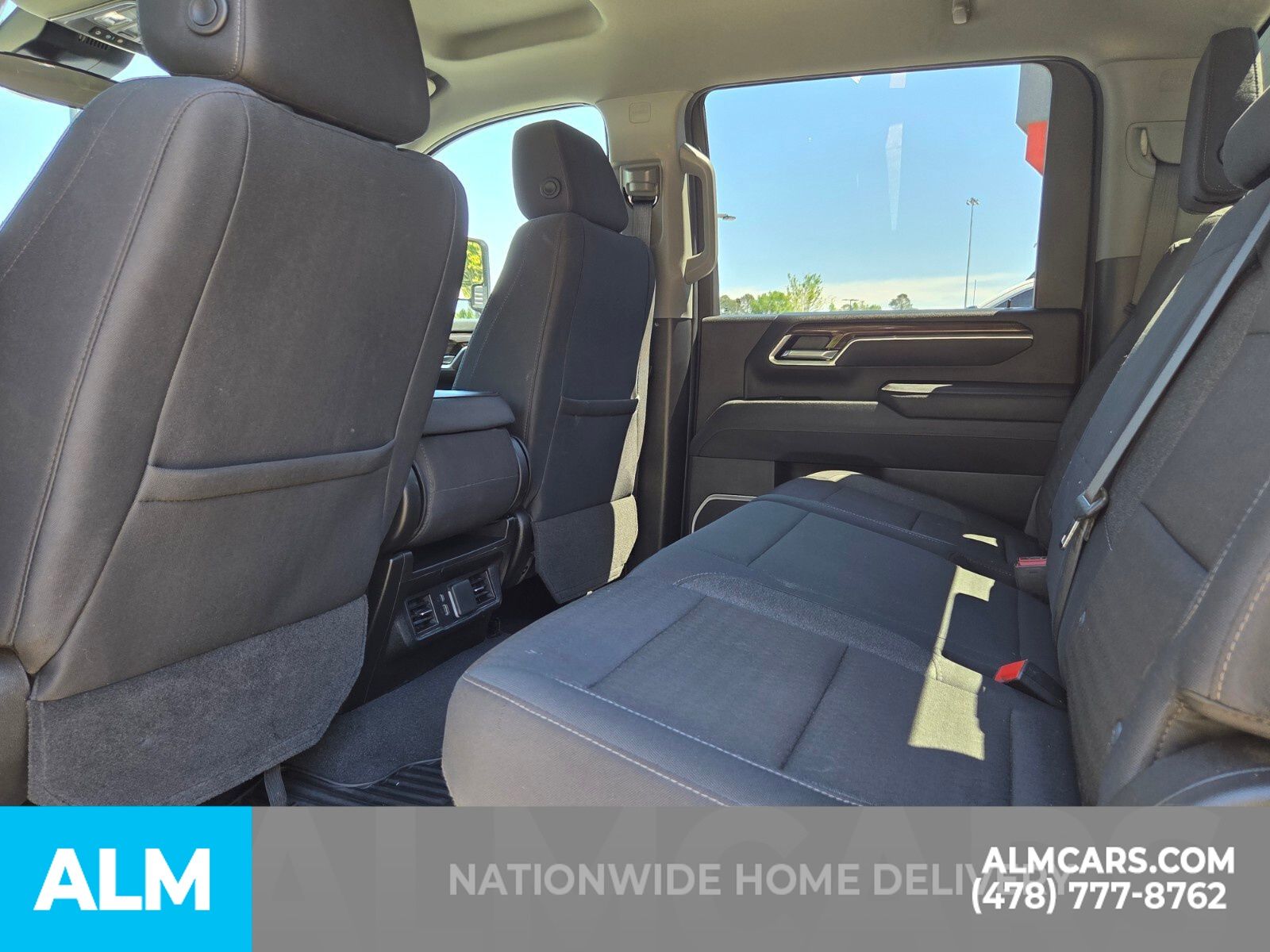 Used 2025 White Chevrolet LT image 5