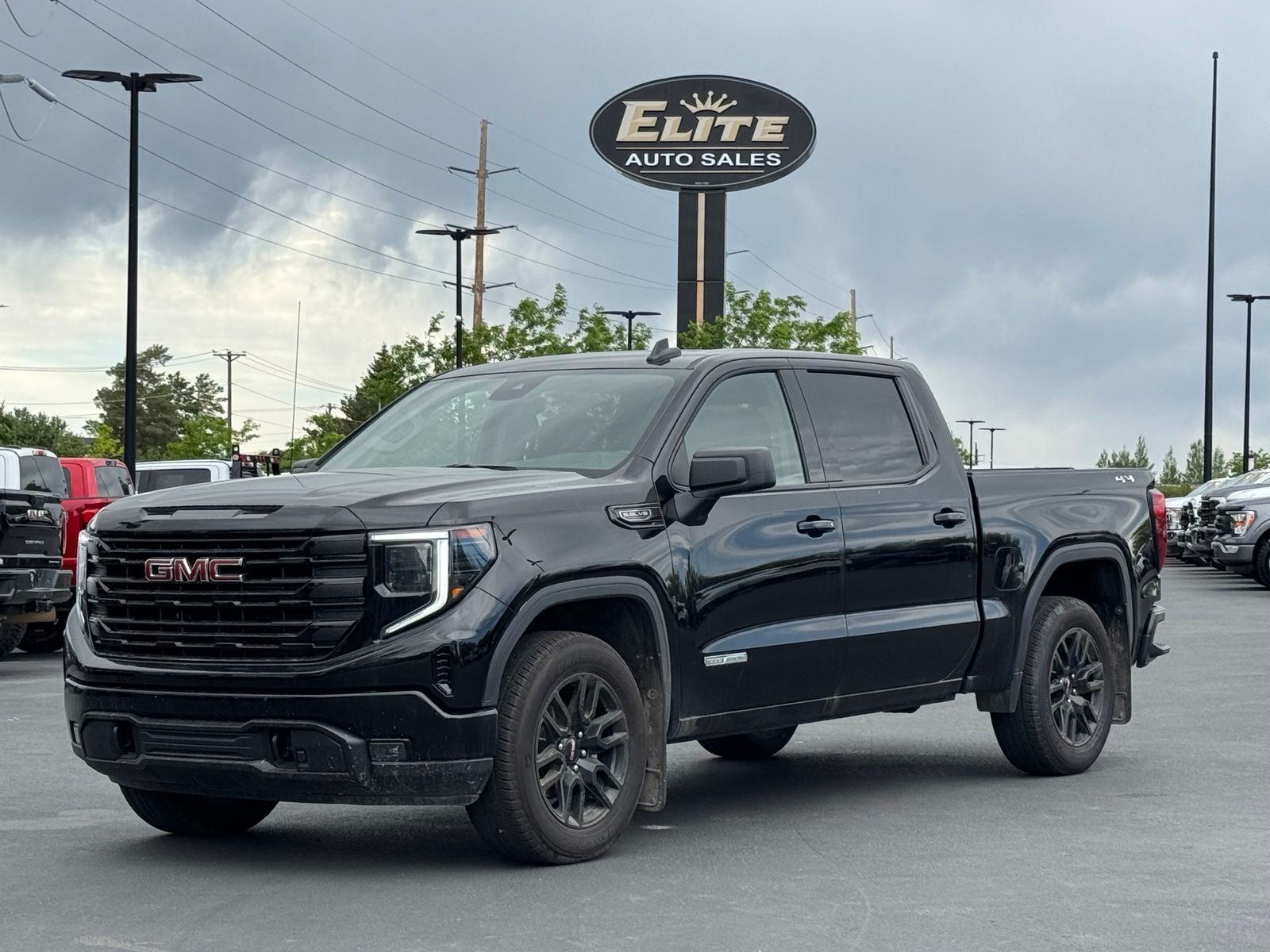 2025 GMC Sierra Elevation 4WD Crew Cab Short Box's photo