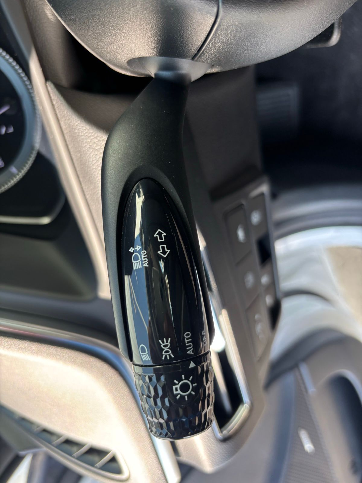 Used Car 2023 Hyundai Sonata Hybrid  Sel For Sale Under $25,000 In Austin, Texas