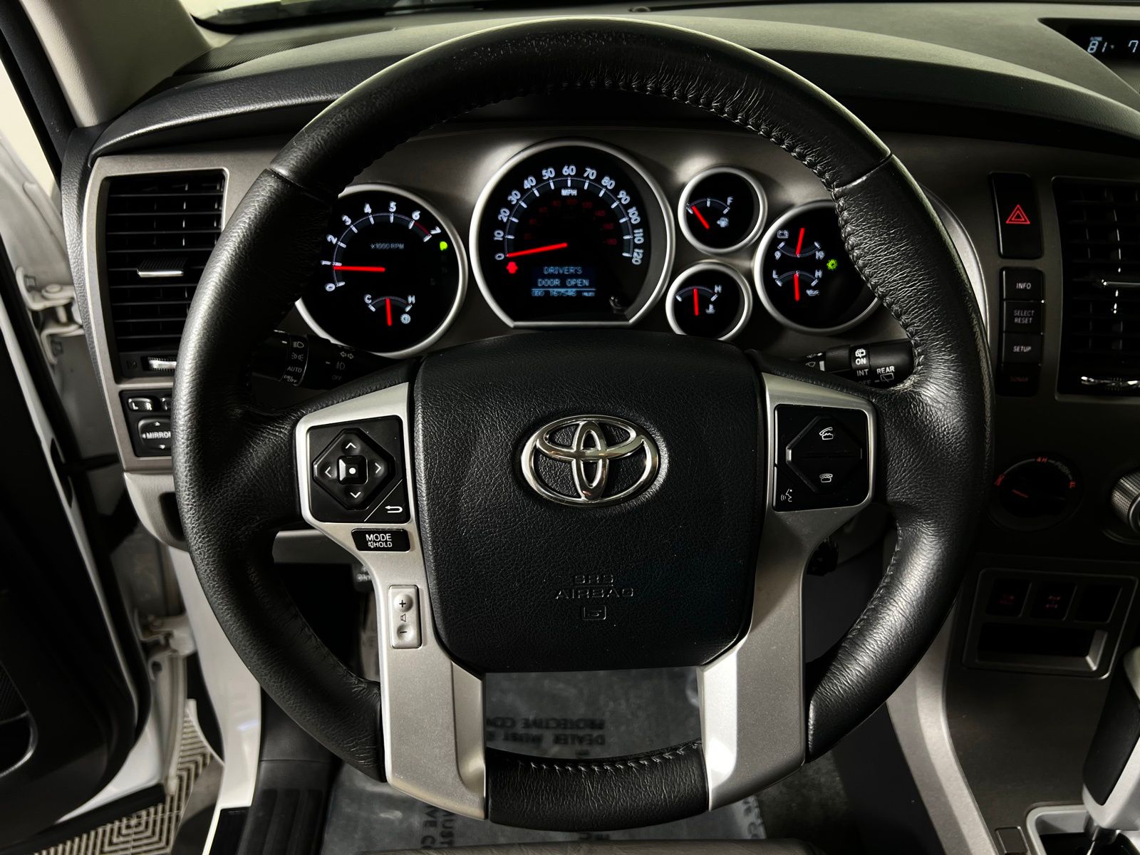 Thumbnail: 2015 Toyota Sequoia - 14