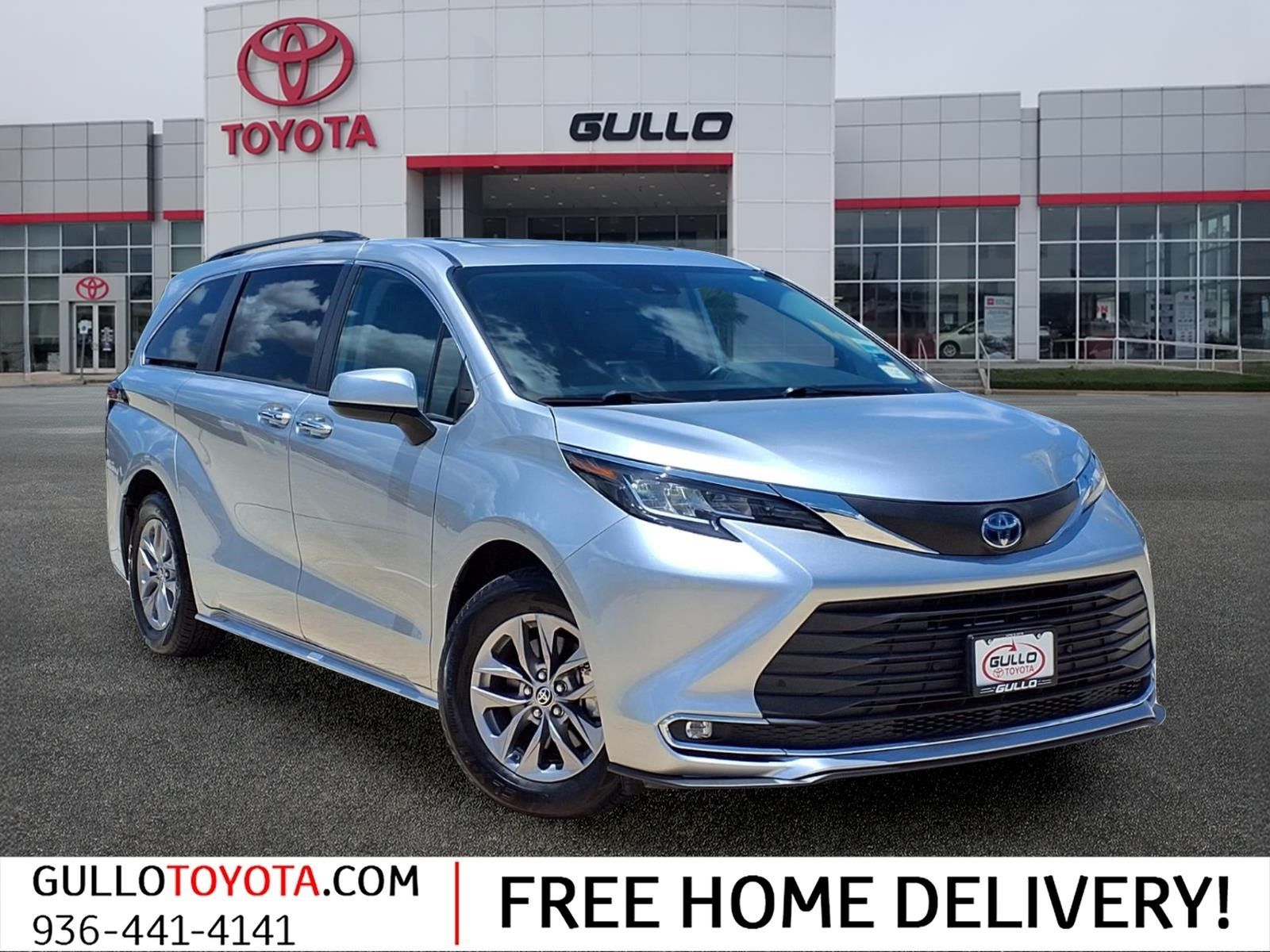 2023 Toyota Sienna XLE Silver at Don McGill Toyota
