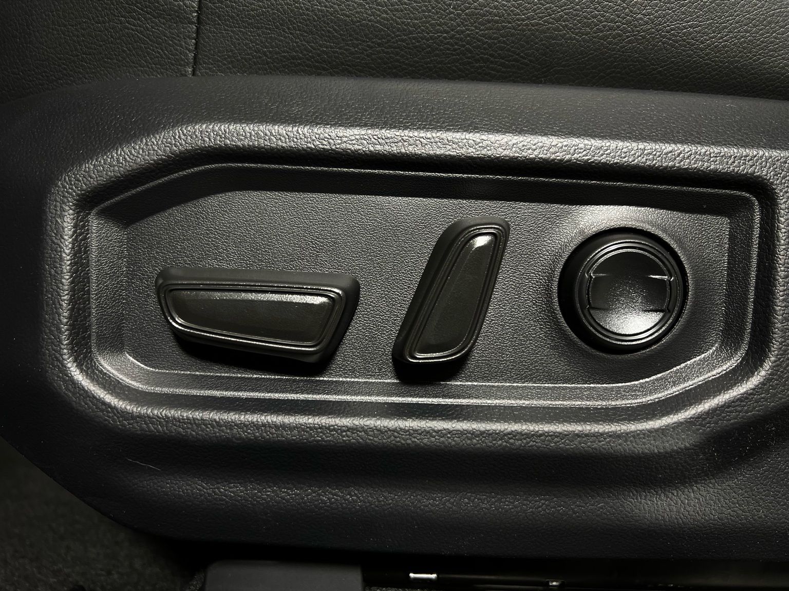 Thumbnail: 2026 Toyota Tundra - 12