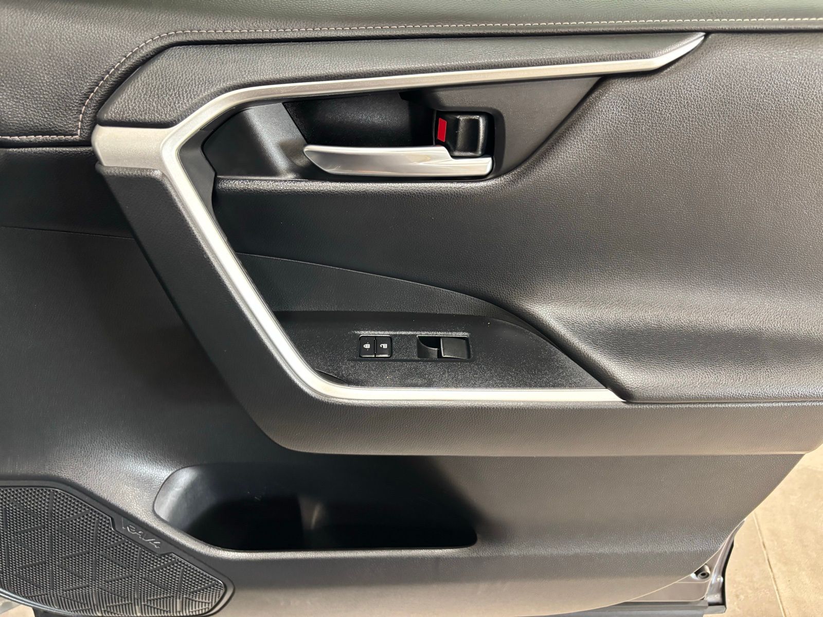 Used Car 2020 Toyota Rav4 Hybrid  Limited For Sale Under $25,000 In Austin, Texas