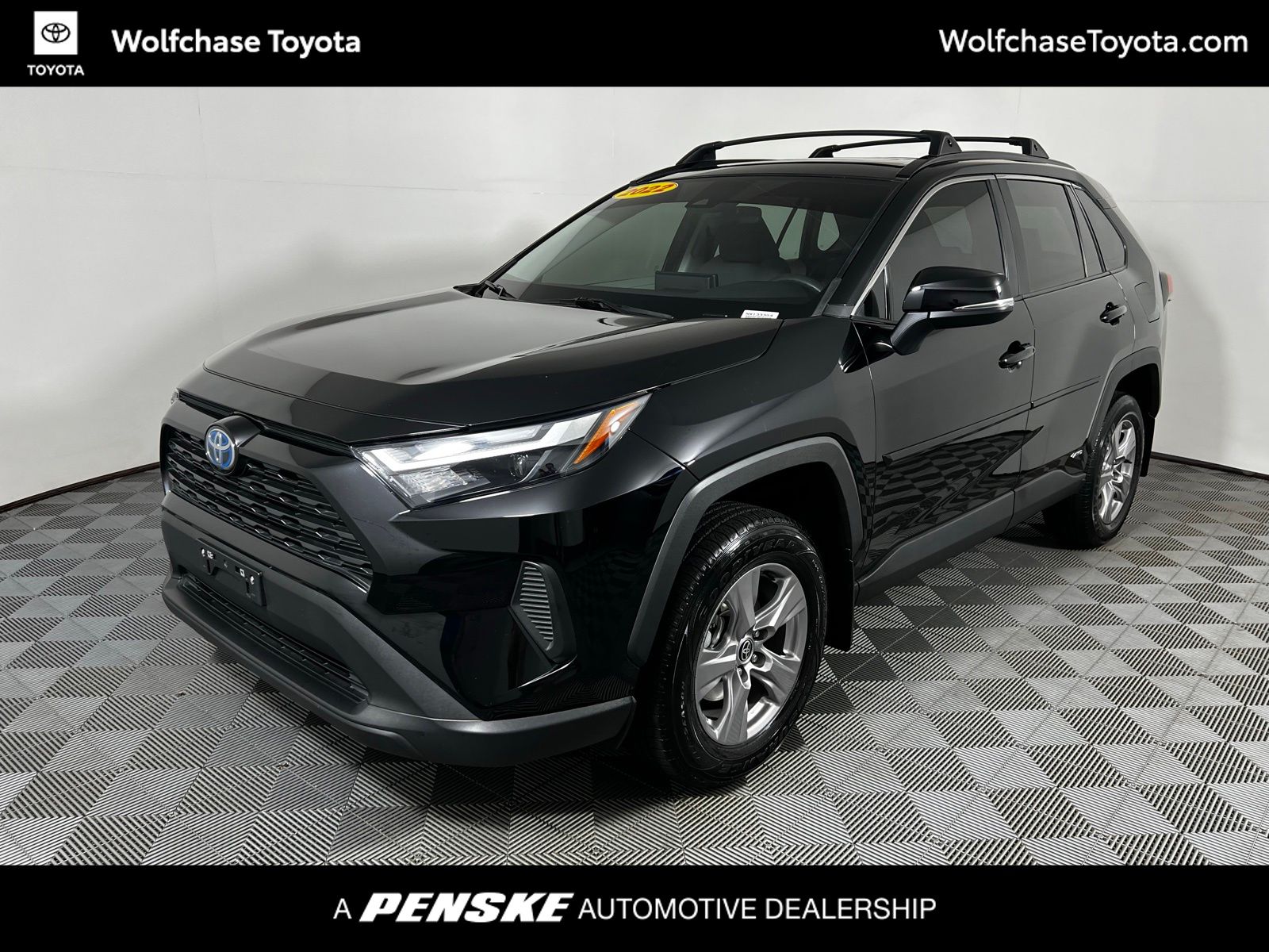 Thumbnail: 2022 Toyota RAV4 - 1