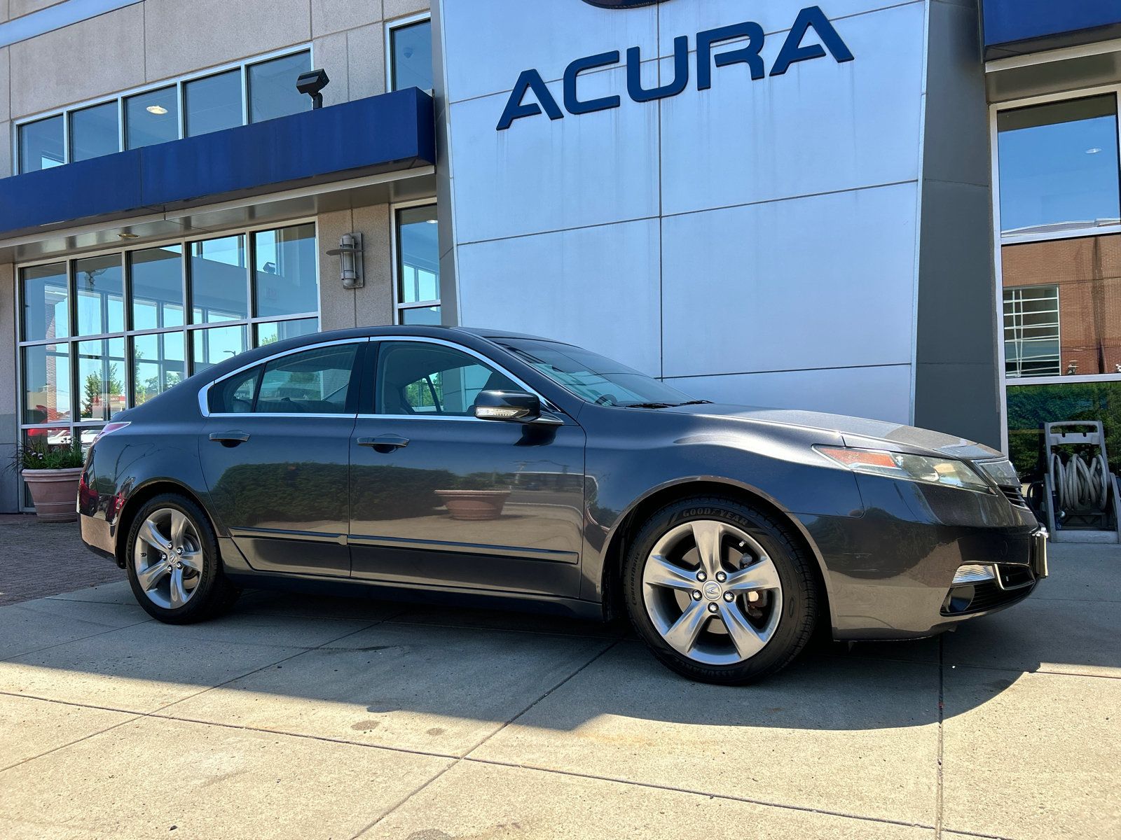 Gray (Graphite Luster Metallic) 2014 Acura TL Sedan All-Wheel Drive 6-Speed Automatic
