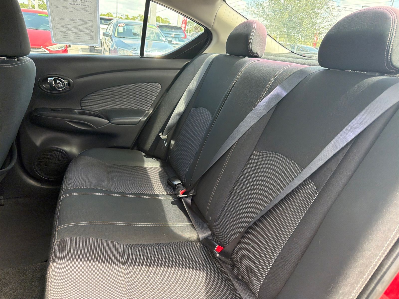 Used 2015 Nissan Versa 1.6 SV 4D Sedan