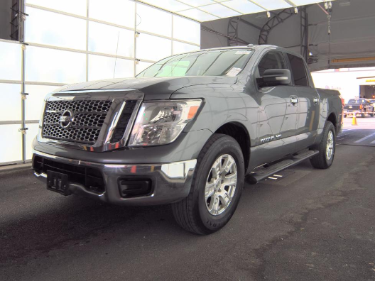 2018 Nissan Titan SV Crew Cab 4WD