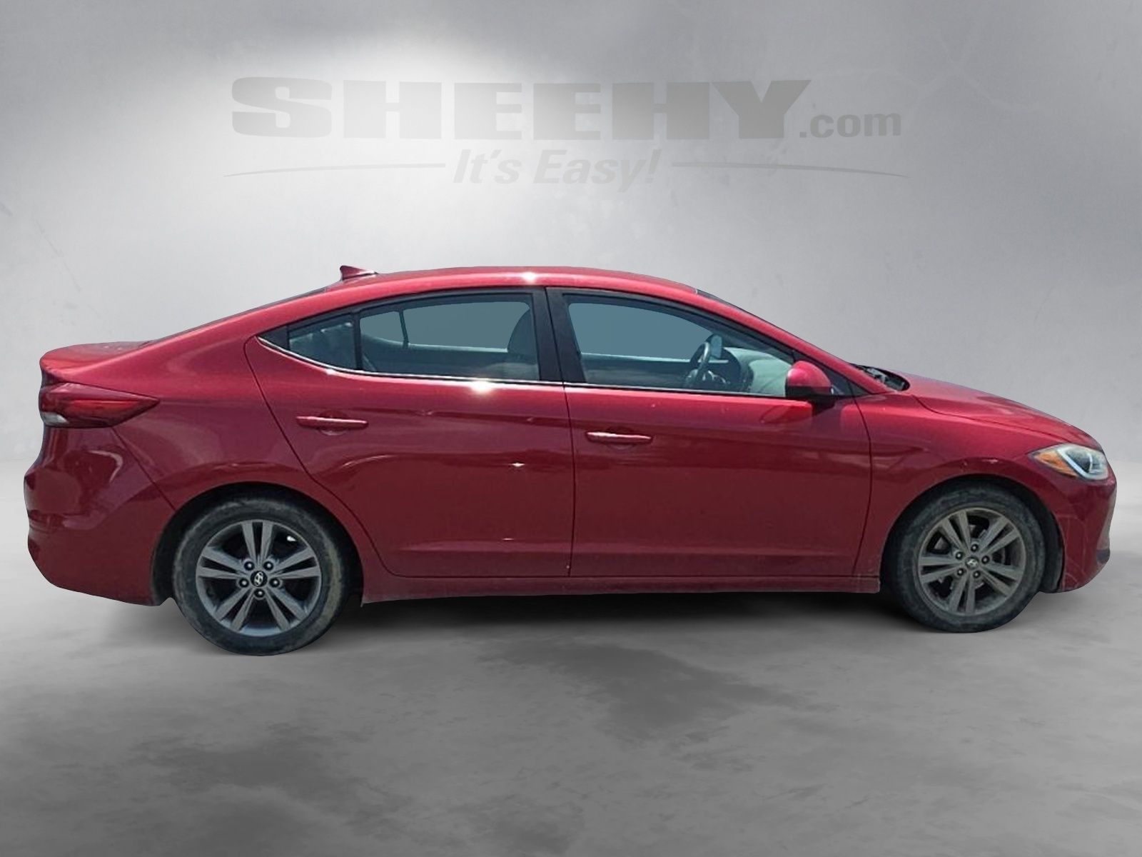 Used 2017 Red Hyundai SE image 4