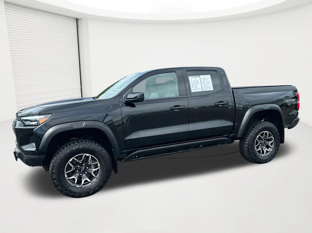 Black 2023 Chevrolet Colorado Pickup Truck Four-Wheel Drive 8-Speed Automatic