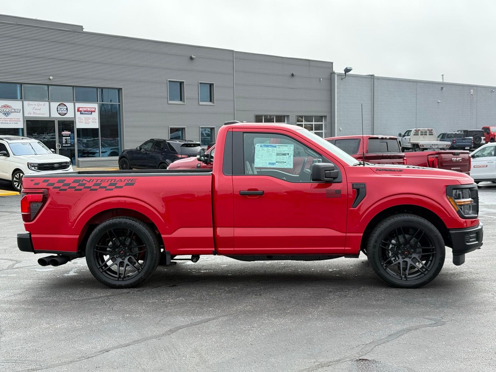 View vehicle photo 7