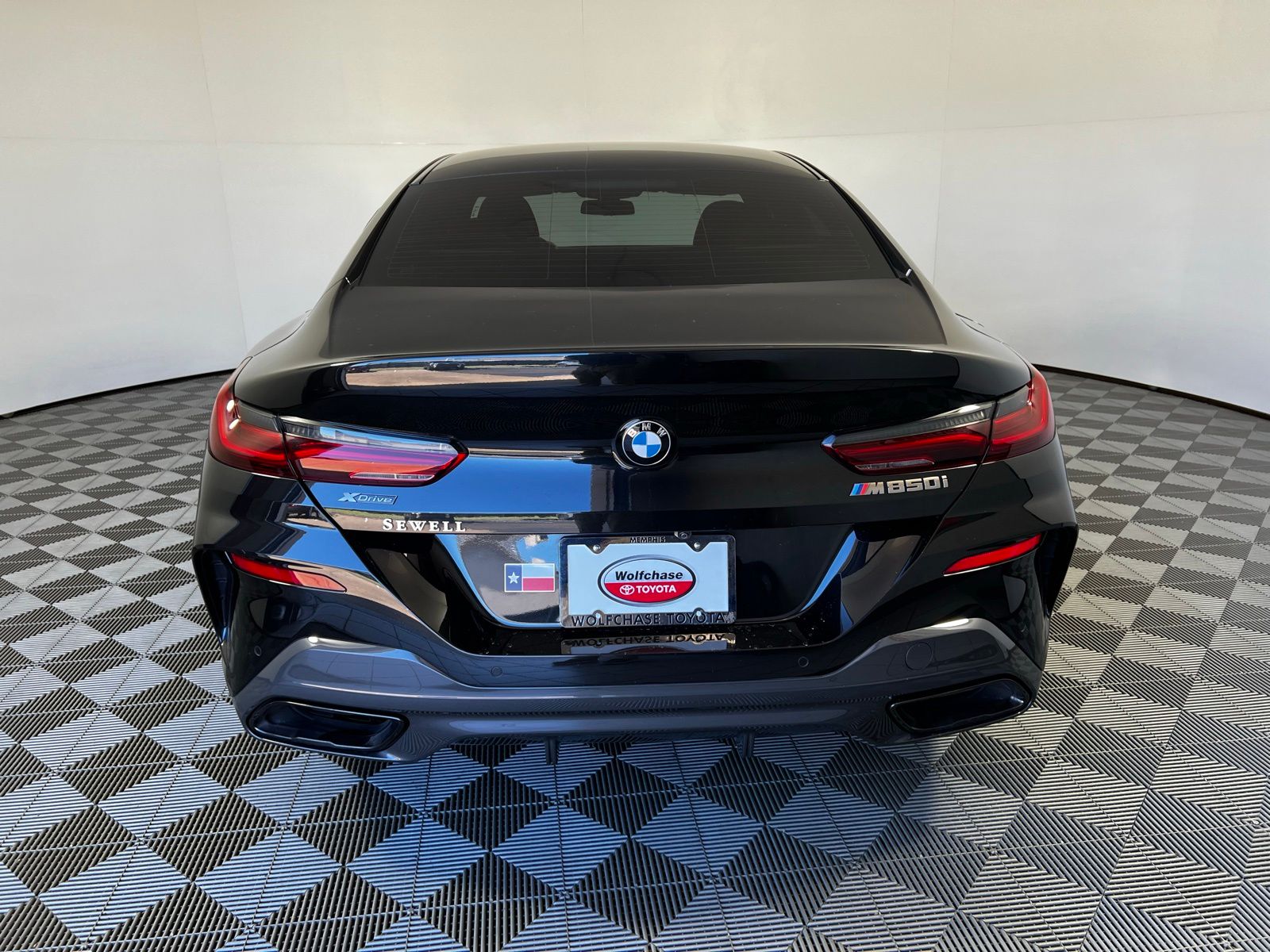 Thumbnail: 2021 BMW 8 Series - 5