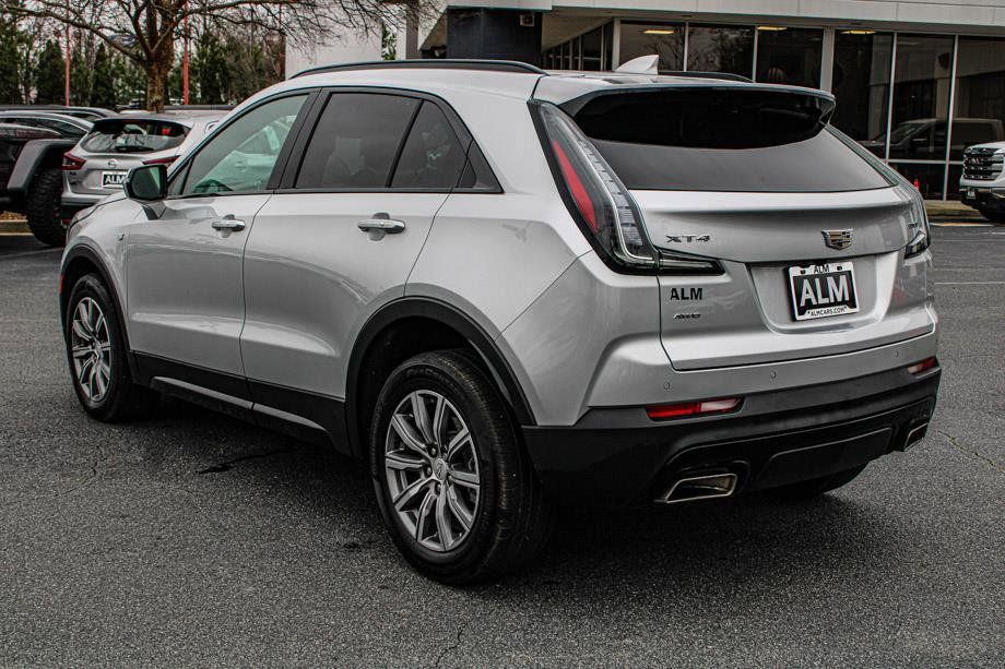 2022 Cadillac XT4 Sport 4