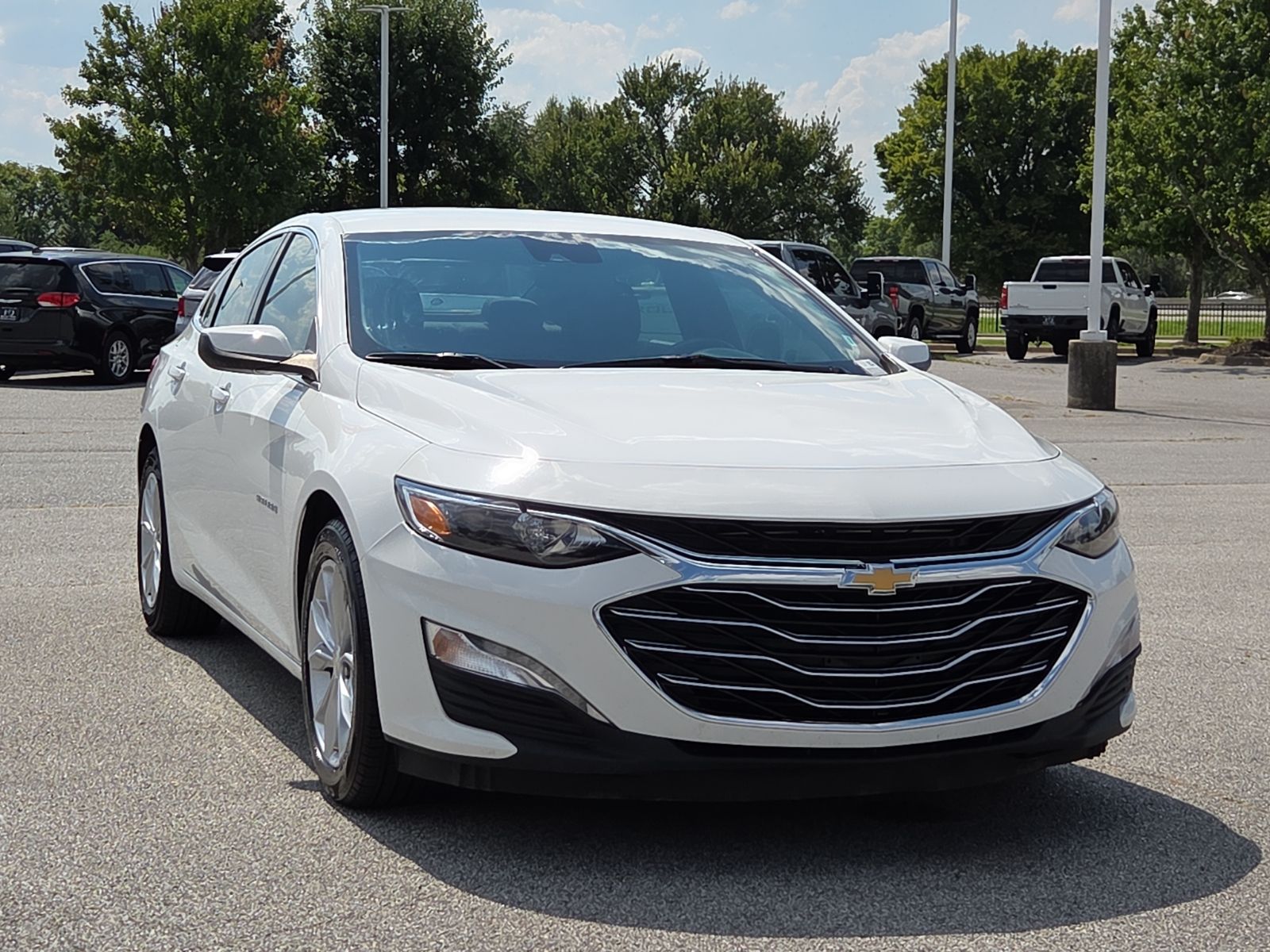 2025 Chevrolet Malibu LT with 1LT FWD
