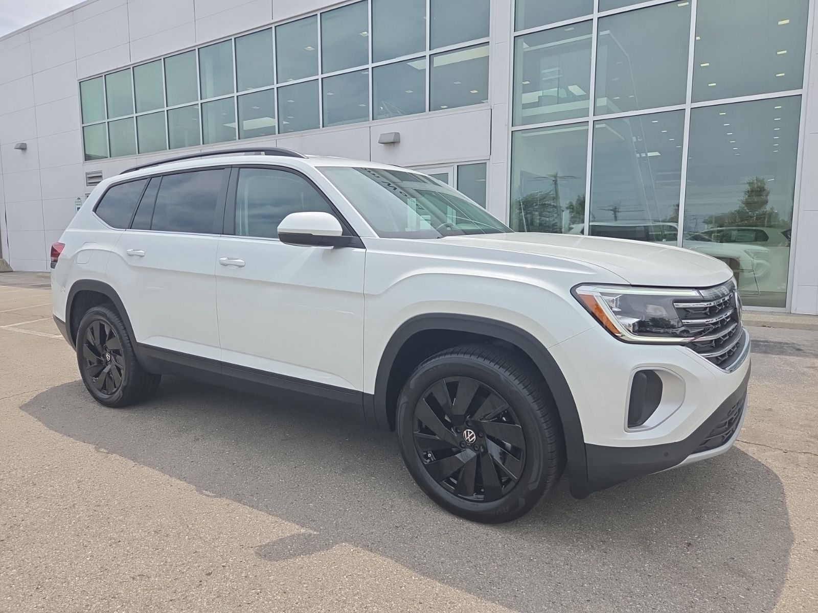 new 2026 Volkswagen Atlas car, priced at $45,905