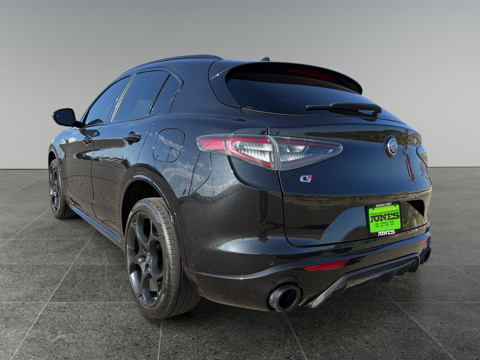 View vehicle photo 4