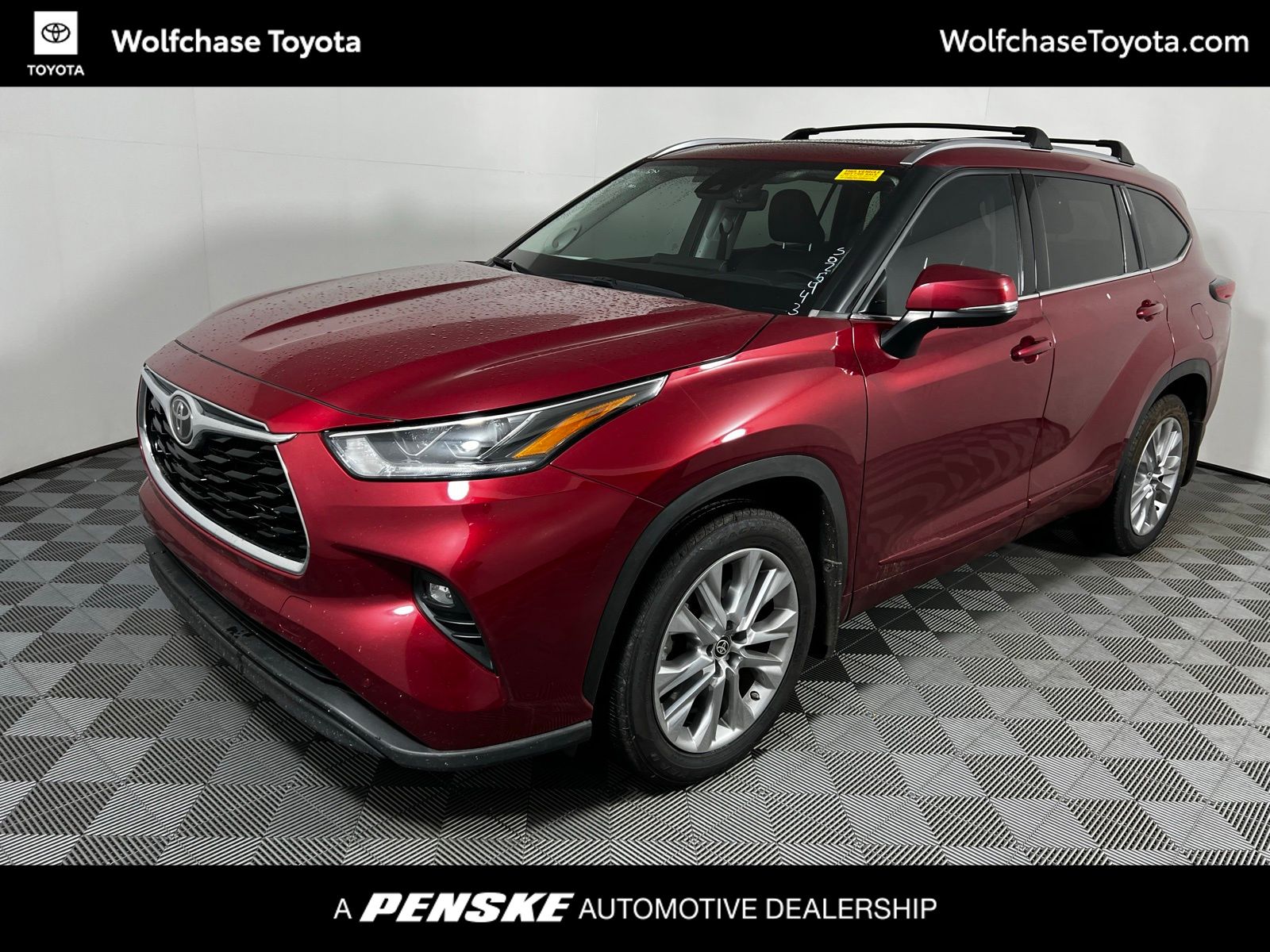 Thumbnail: 2023 Toyota Highlander - 1