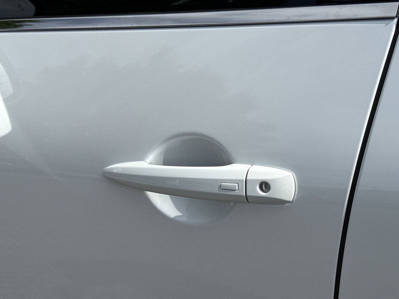 New 2026 White Nissan Platinum image 28