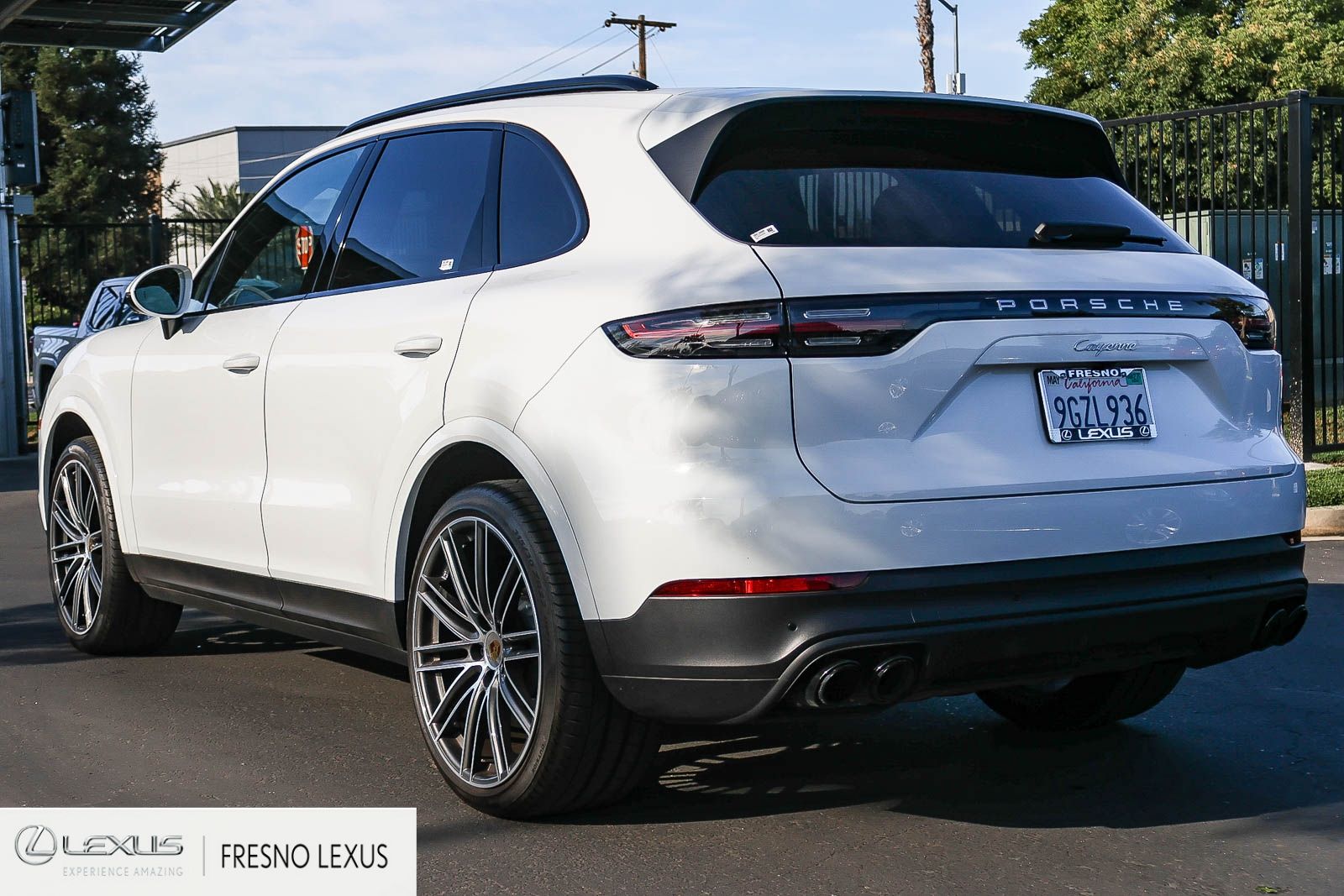 Used 2023 White Porsche Base image 4