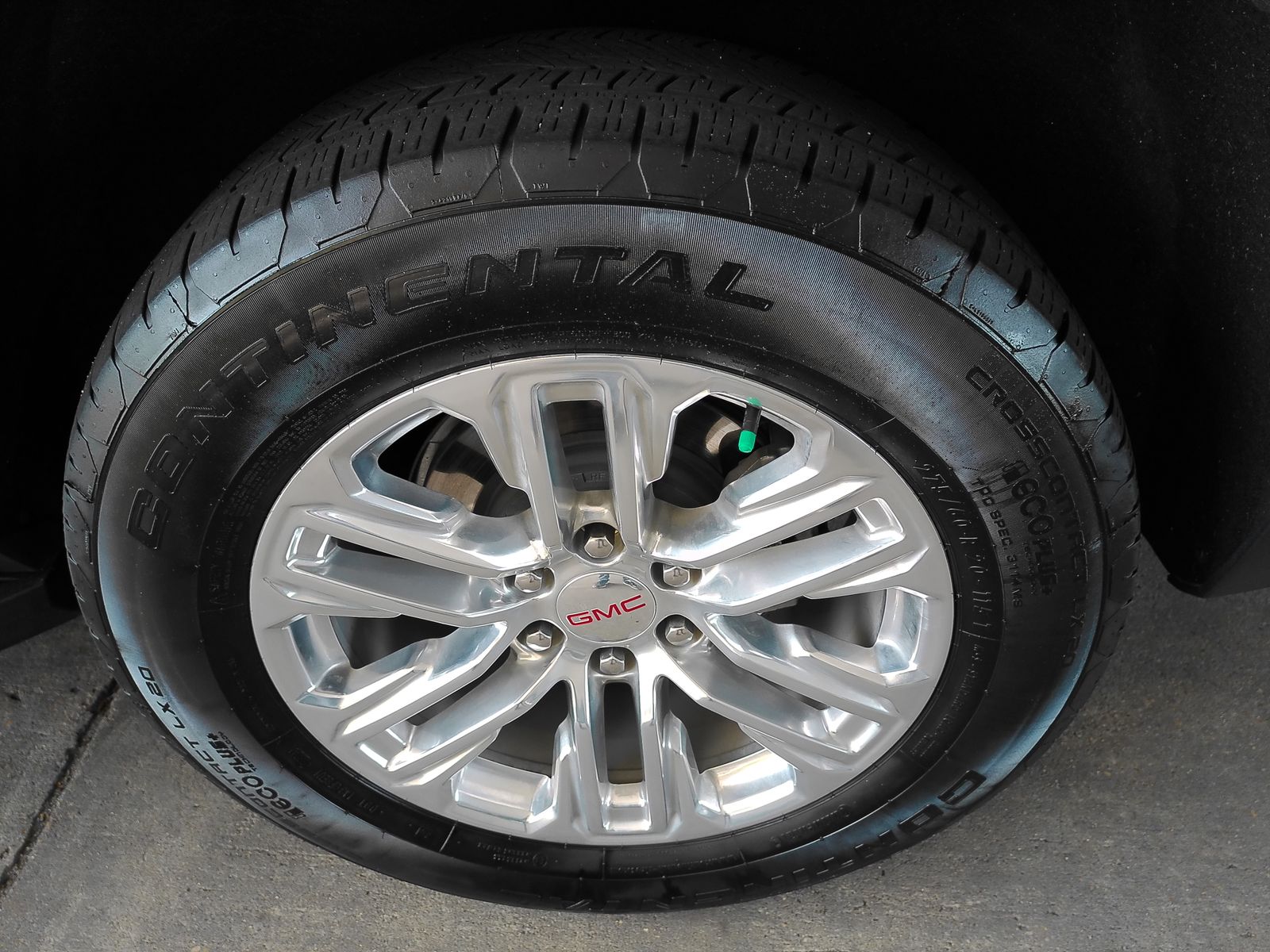 Used 2024 Silver GMC SLT image 33
