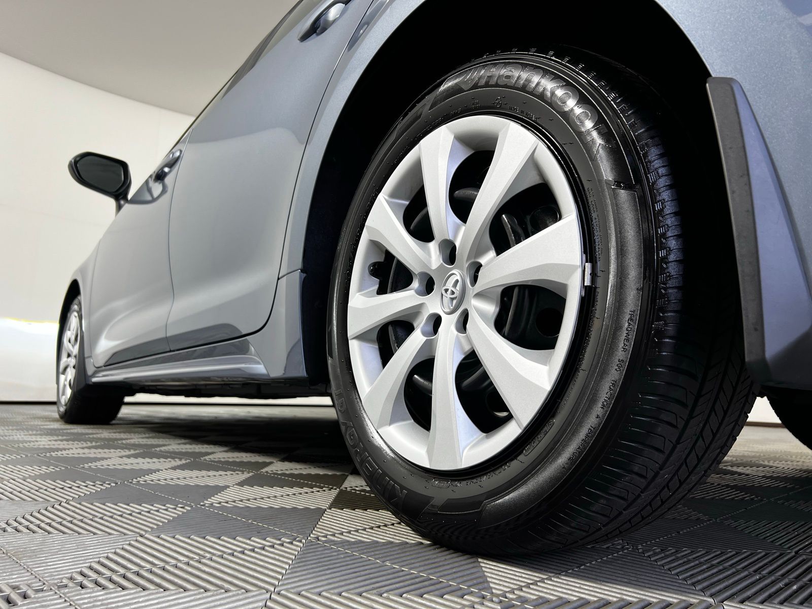 Thumbnail: 2025 Toyota Corolla - 23