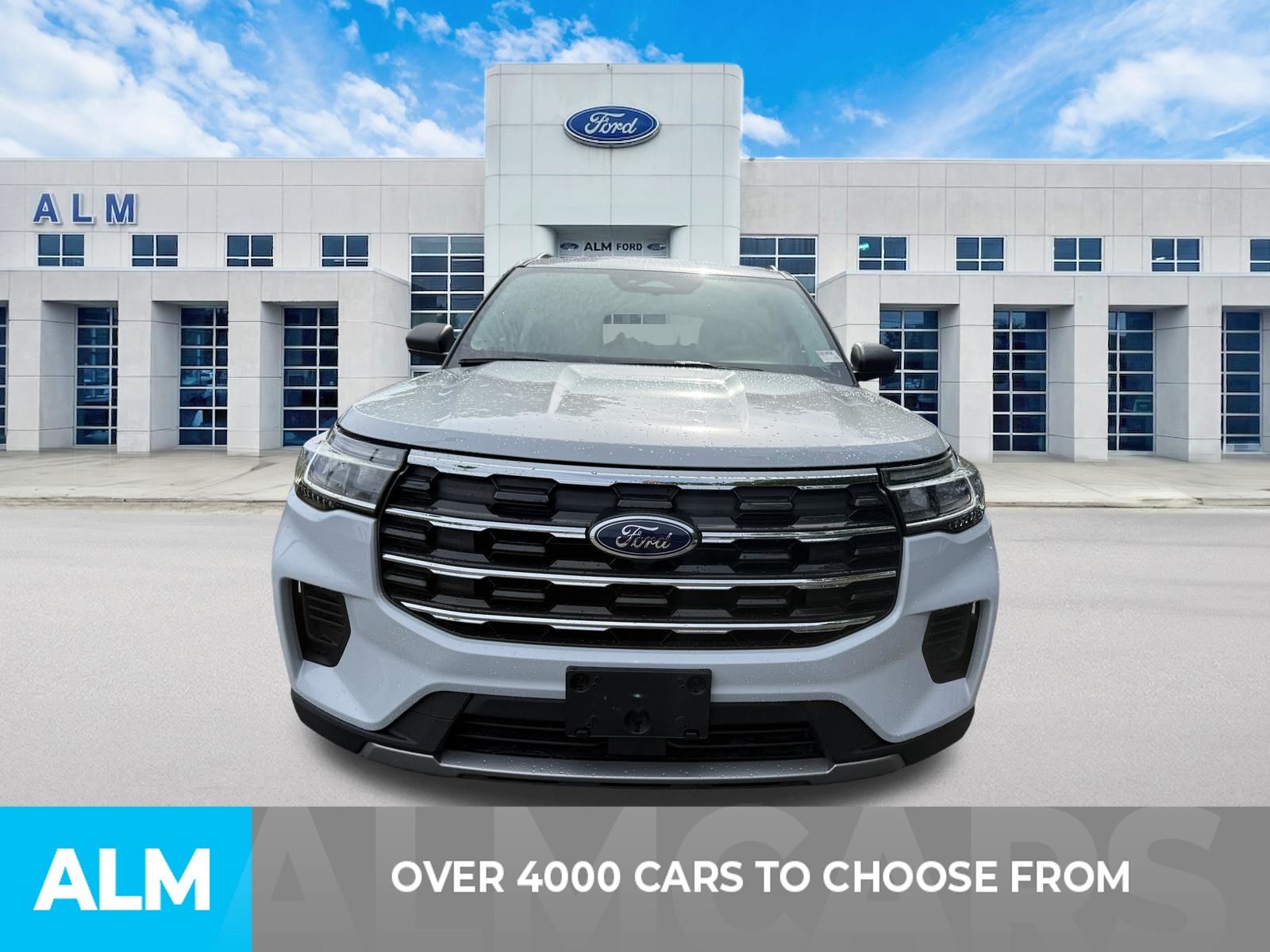 Used 2025 Space White Metallic Ford Active image 2