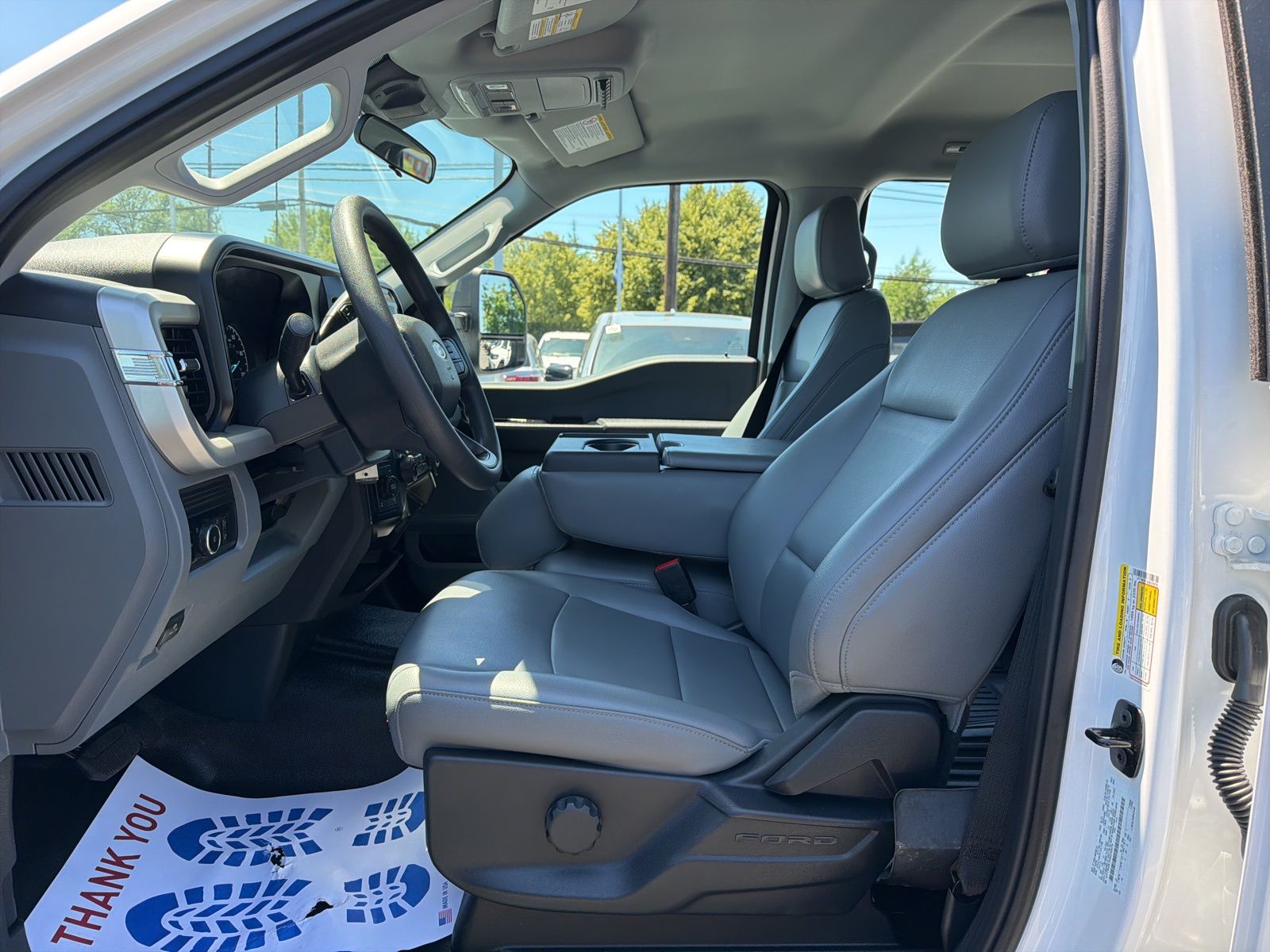 Certified Used 2025 Oxford White Ford XL image 9